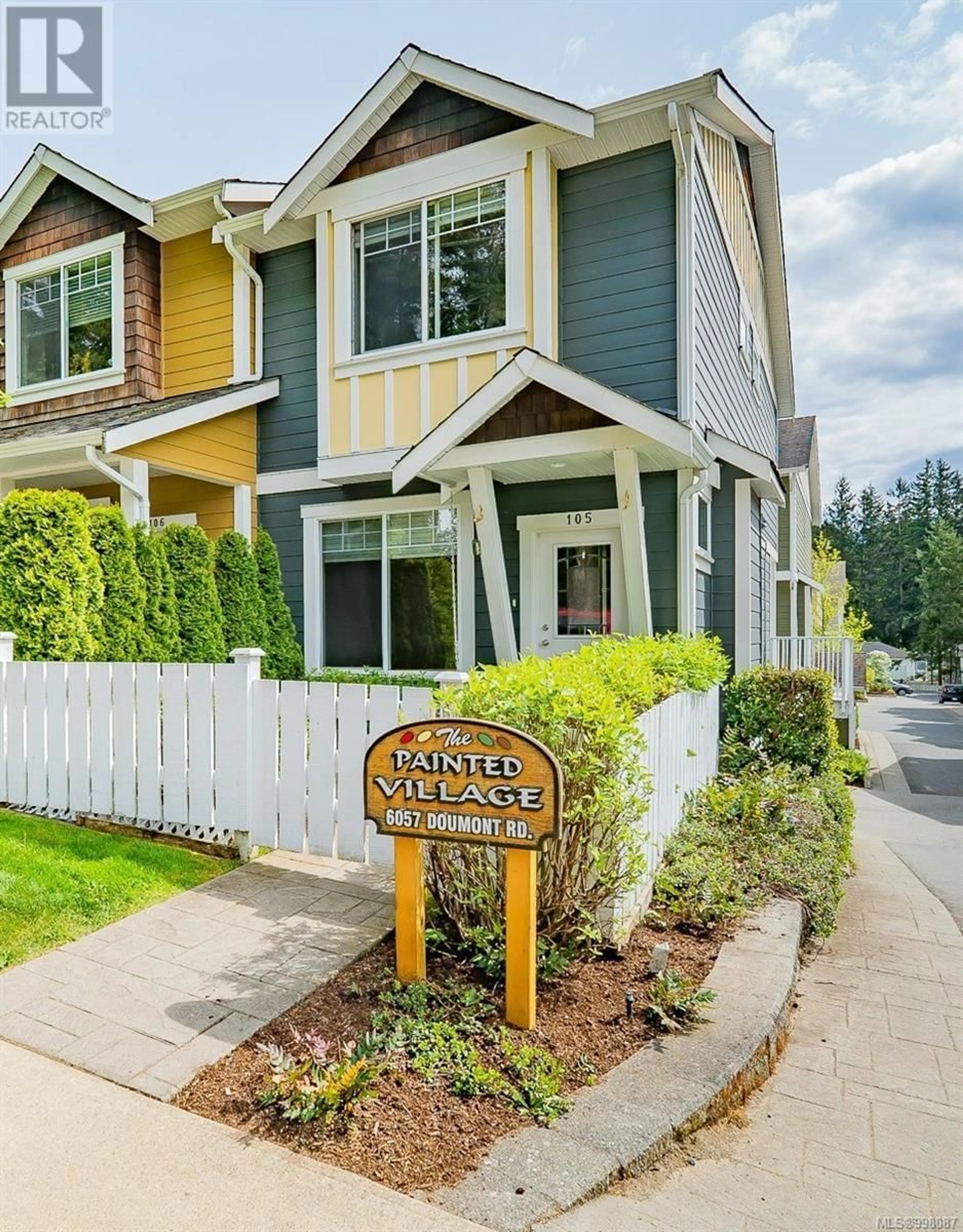 Home with vinyl exterior material, street for 105 - 6057 DOUMONT ROAD, Nanaimo British Columbia V9T0G3
