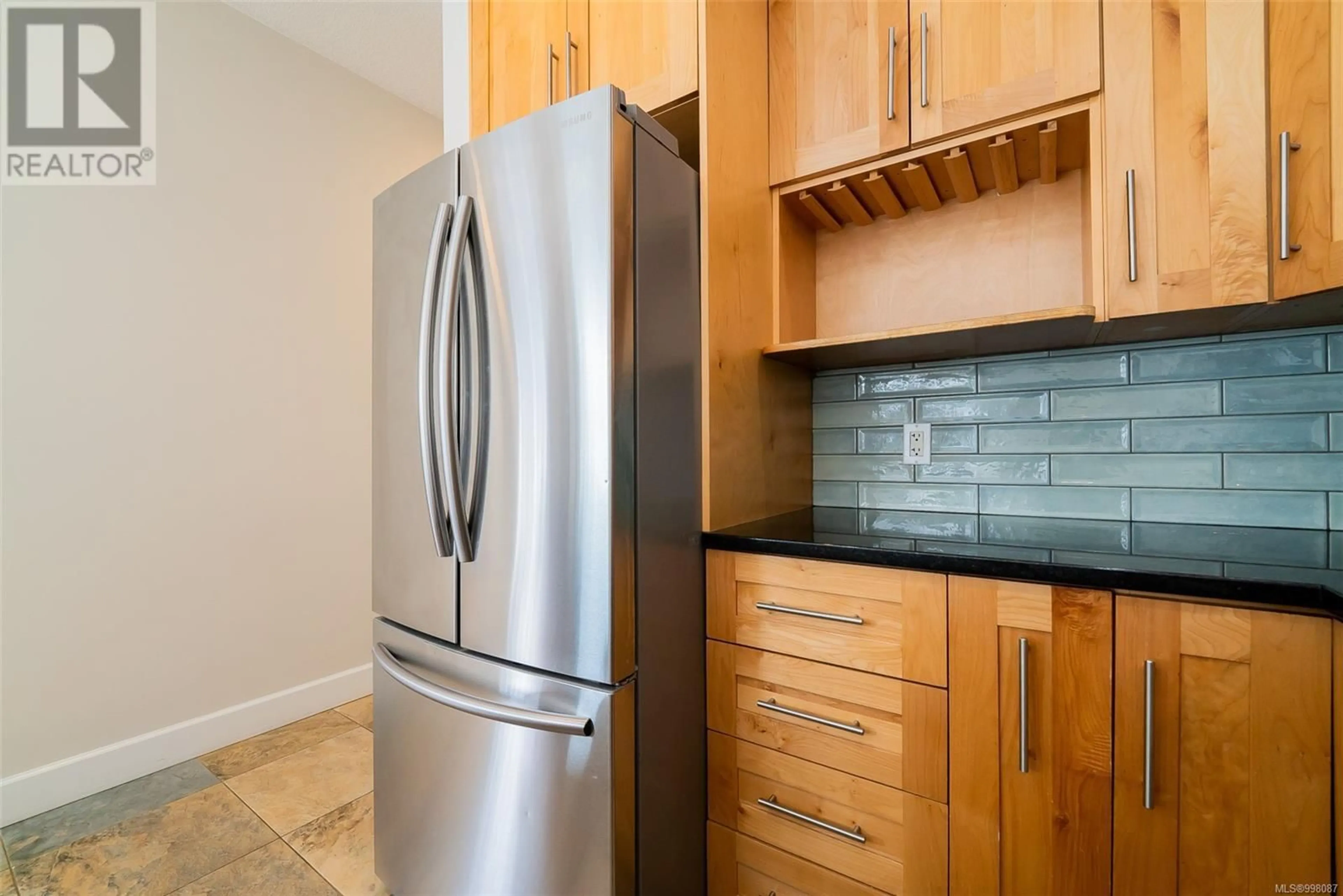 Standard kitchen, unknown for 105 - 6057 DOUMONT ROAD, Nanaimo British Columbia V9T0G3