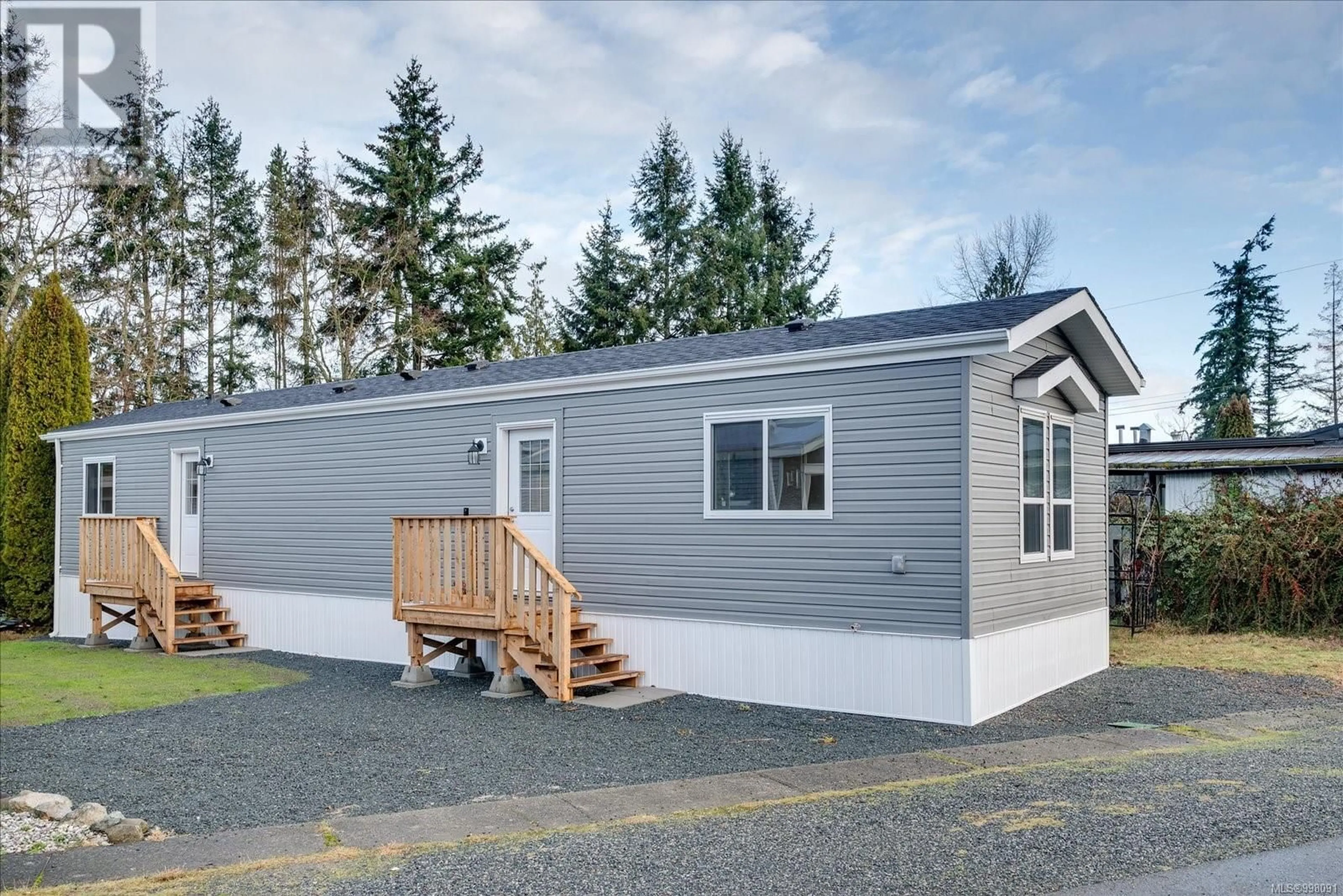 Home with vinyl exterior material, street for 21 - 6820 PARKLANDS PLACE, Lantzville British Columbia V0R2H0