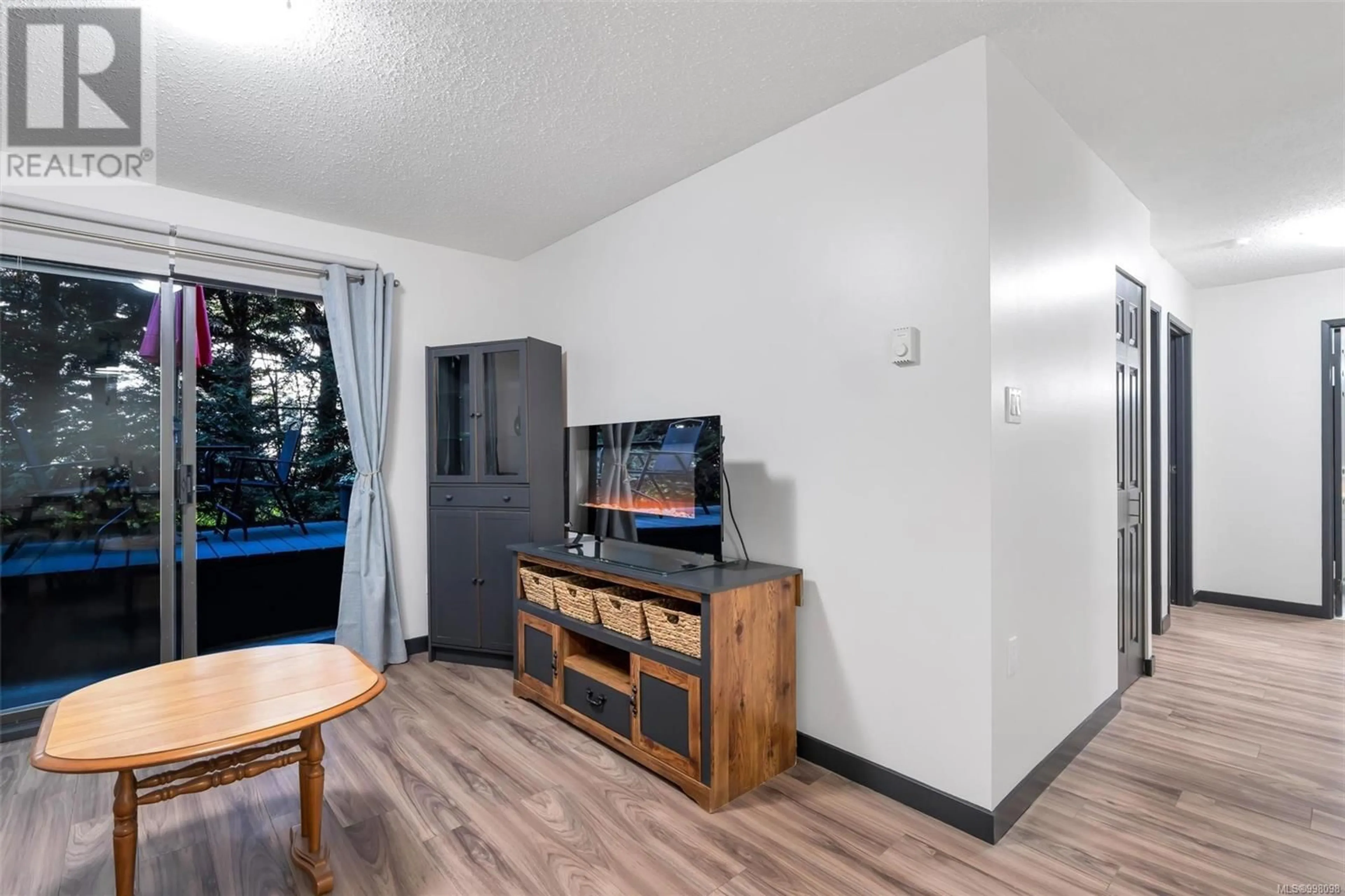 A pic of a room for 106 - 3251 COWICHAN LAKE ROAD, Duncan British Columbia V9L4B8