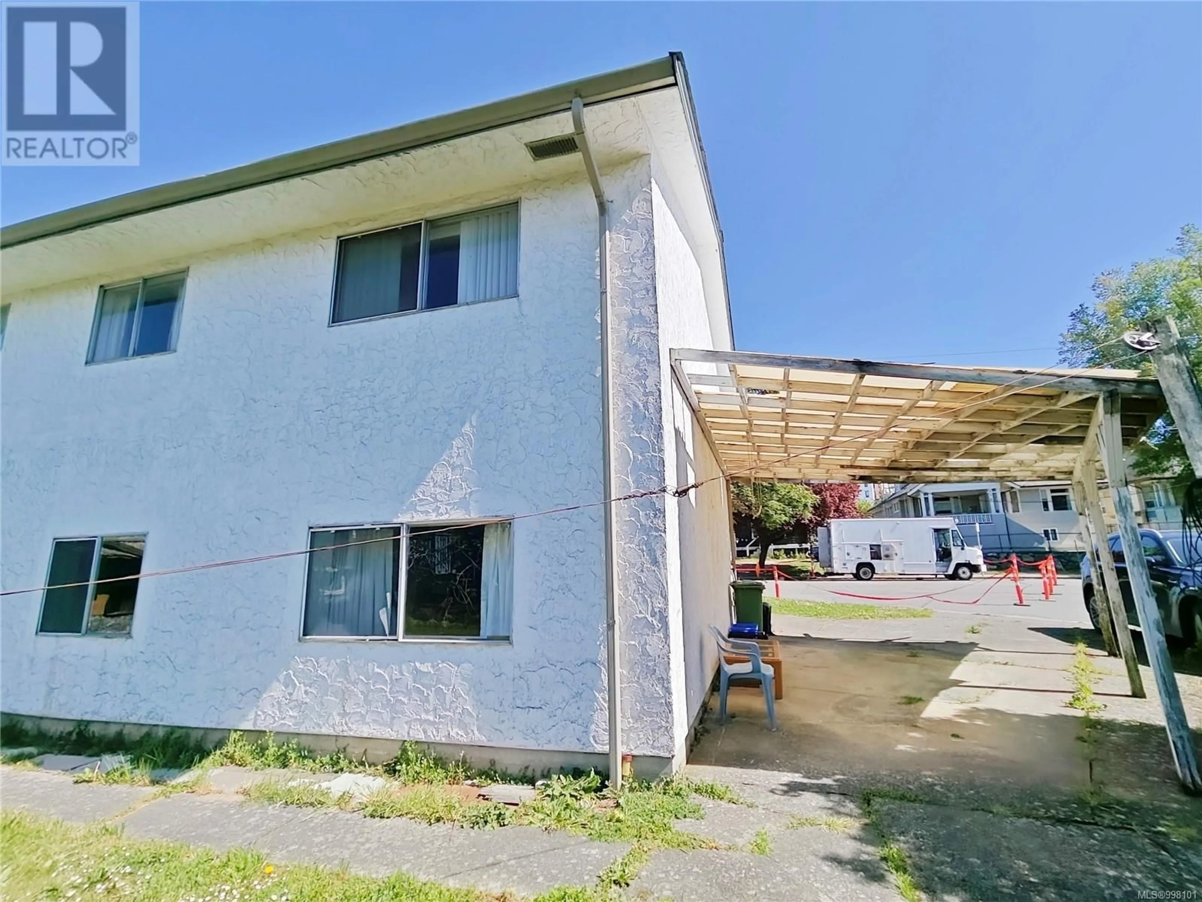Unknown for 569 SUMAS STREET, Victoria British Columbia V8T4S4