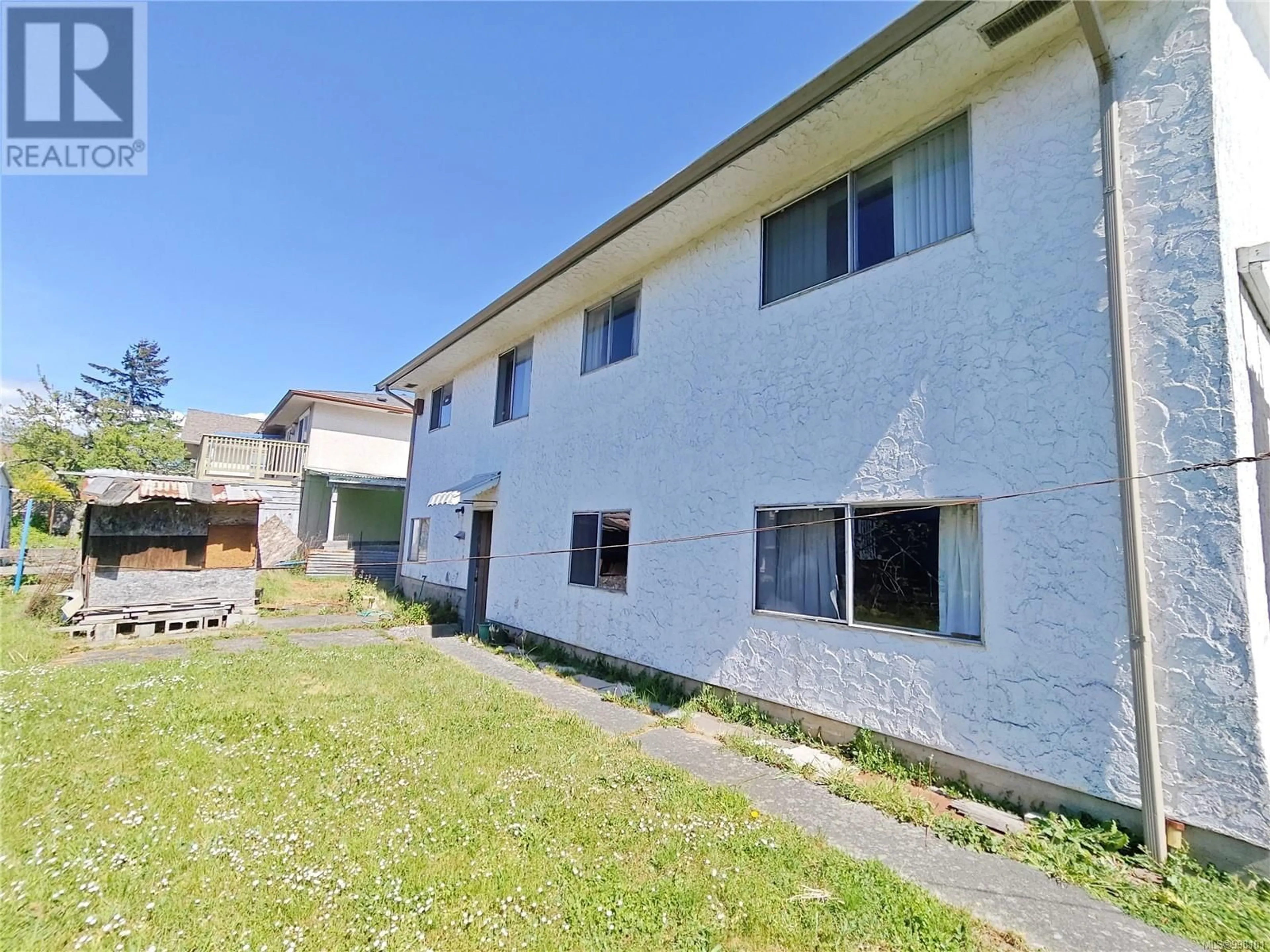 Unknown for 569 SUMAS STREET, Victoria British Columbia V8T4S4