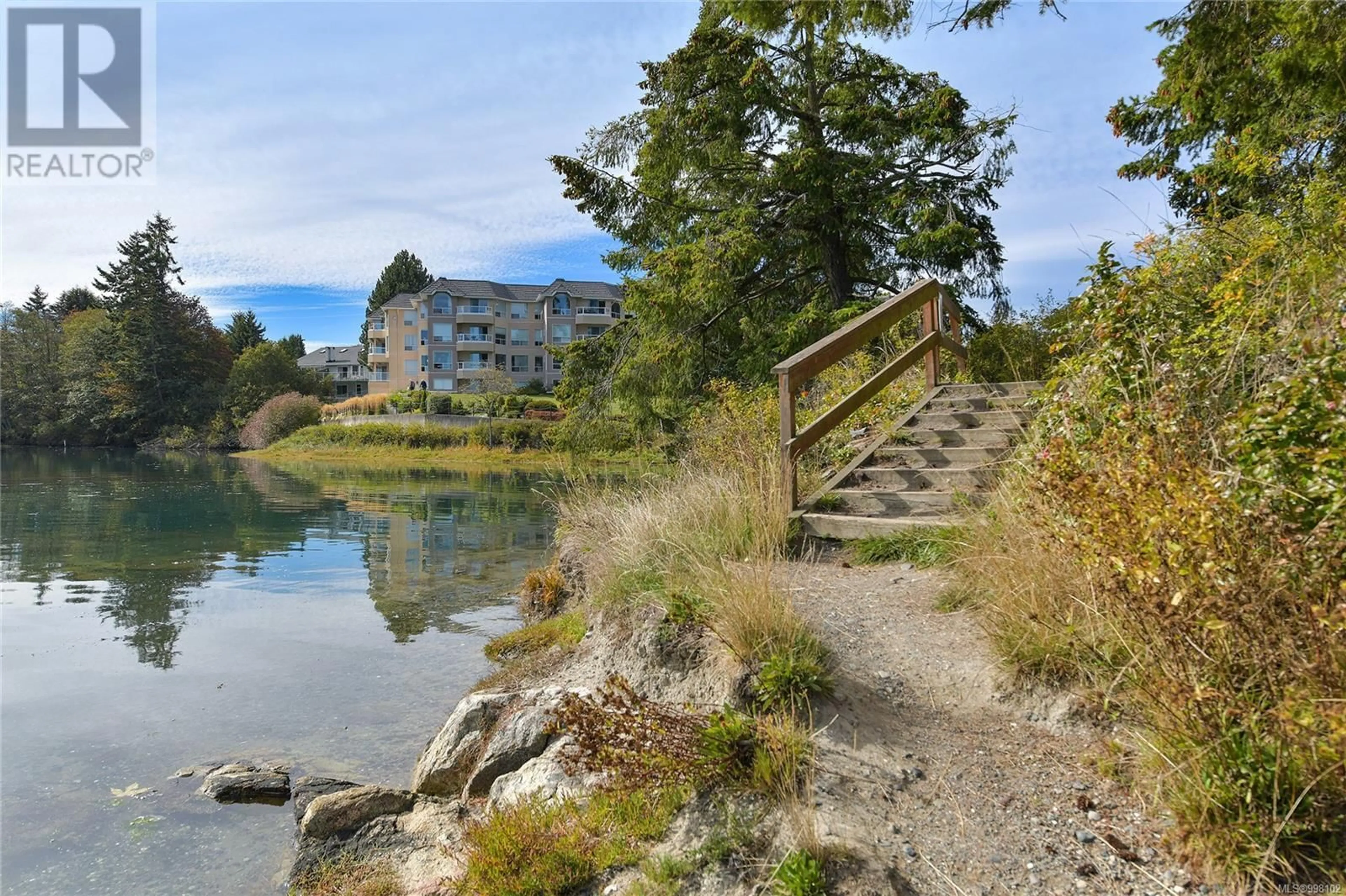 Stairs for 2133 - 2600 FERGUSON ROAD, Central Saanich British Columbia V8M2C1