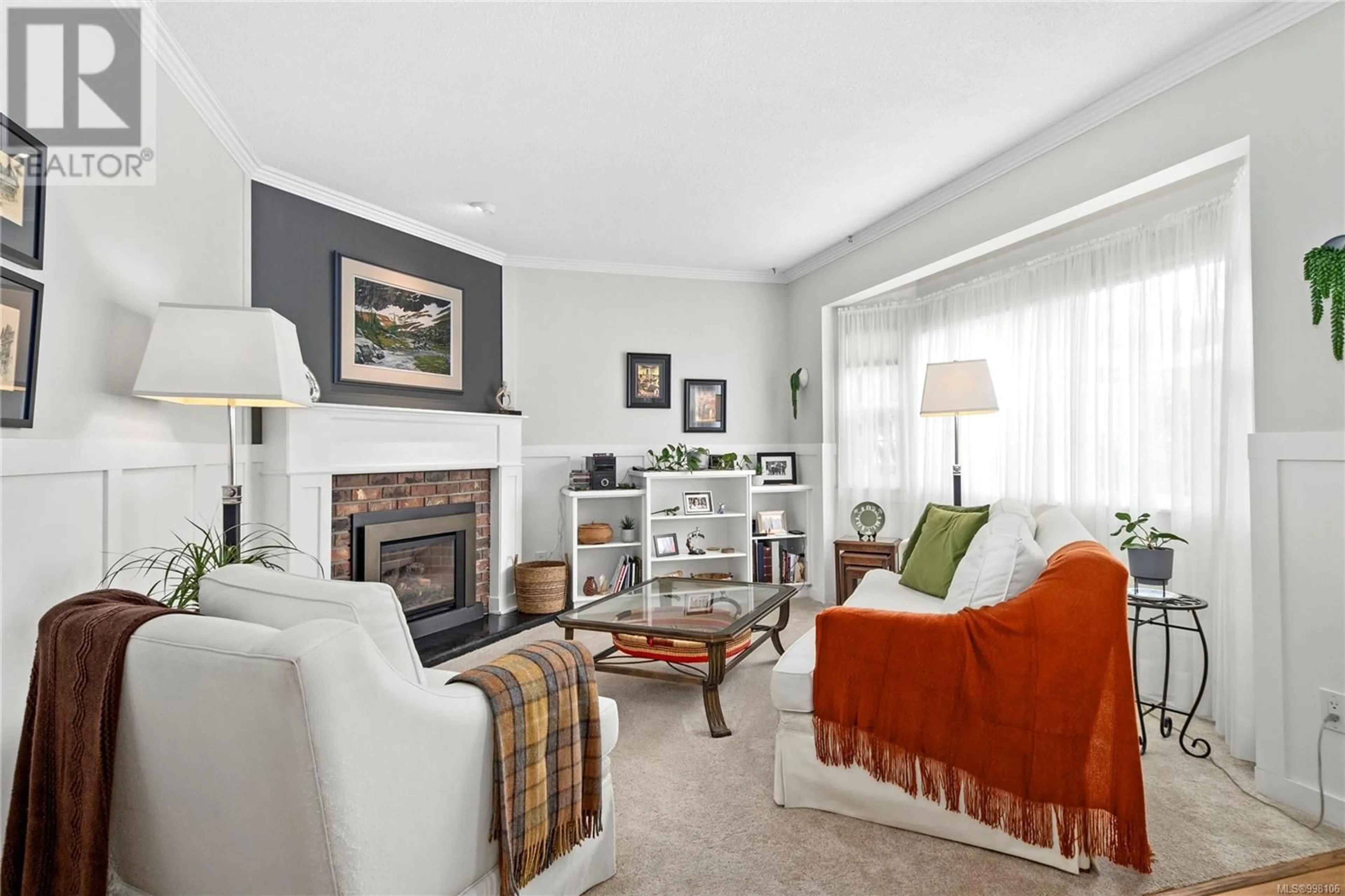 Living room with furniture, unknown for 759 HOLM ROAD, Campbell River British Columbia V9W5R5