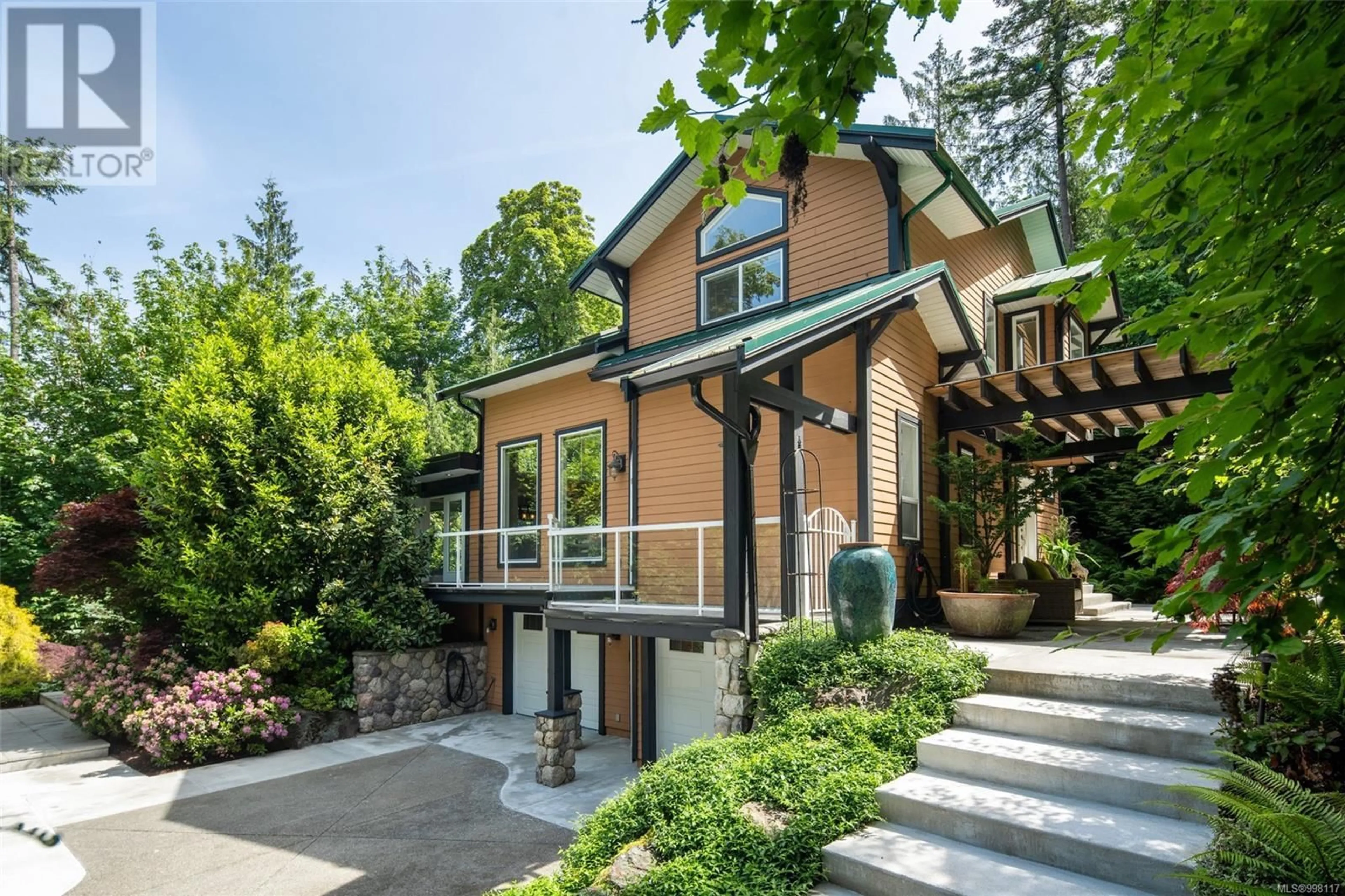 Home with brick exterior material, mountain view for 7493 WESTHOLME ROAD, Duncan British Columbia V0R3C0
