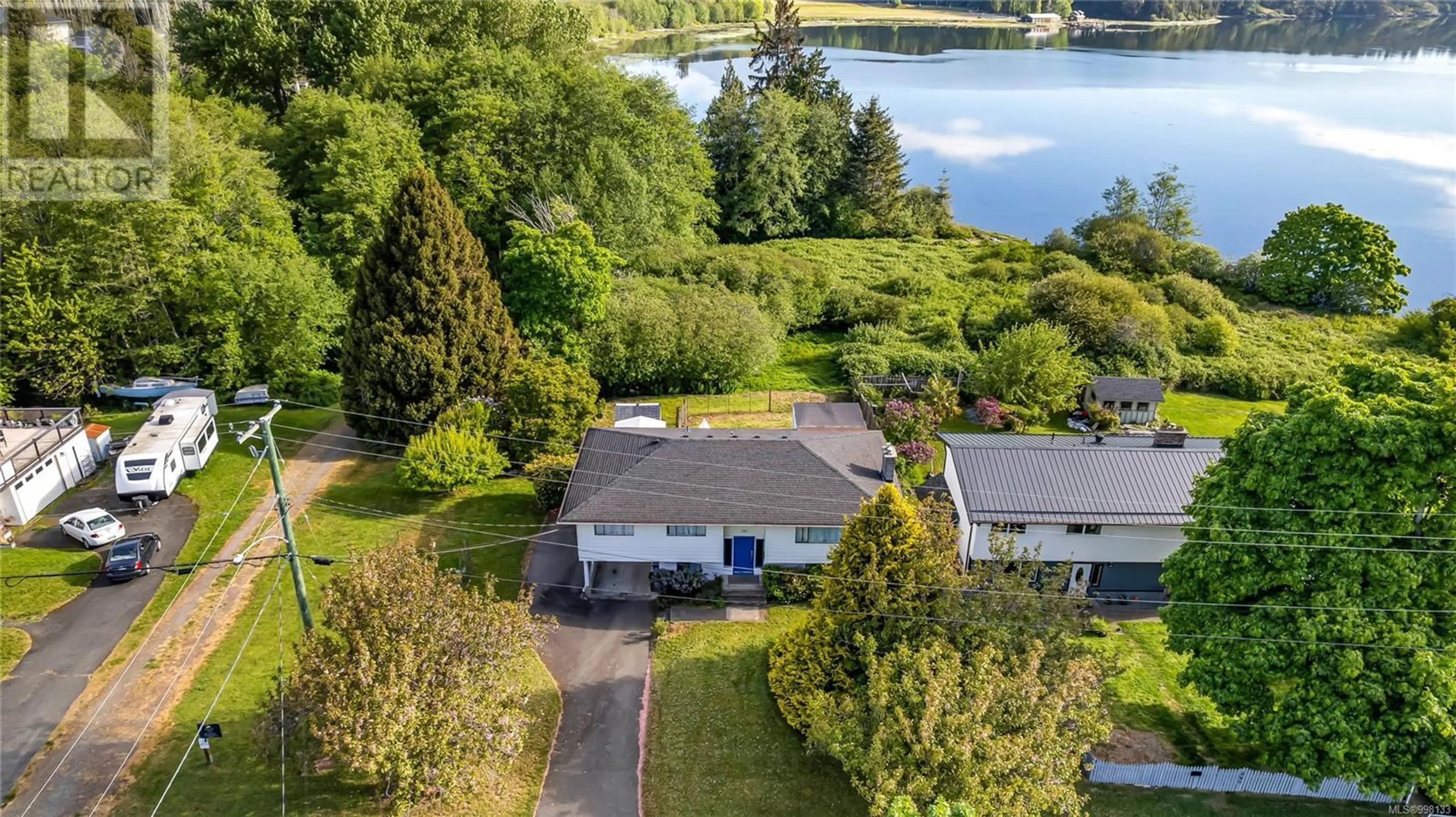 A pic from outside/outdoor area/front of a property/back of a property/a pic from drone, water/lake/river/ocean view for 242 PORTSMOUTH DRIVE, Colwood British Columbia V9C1R9