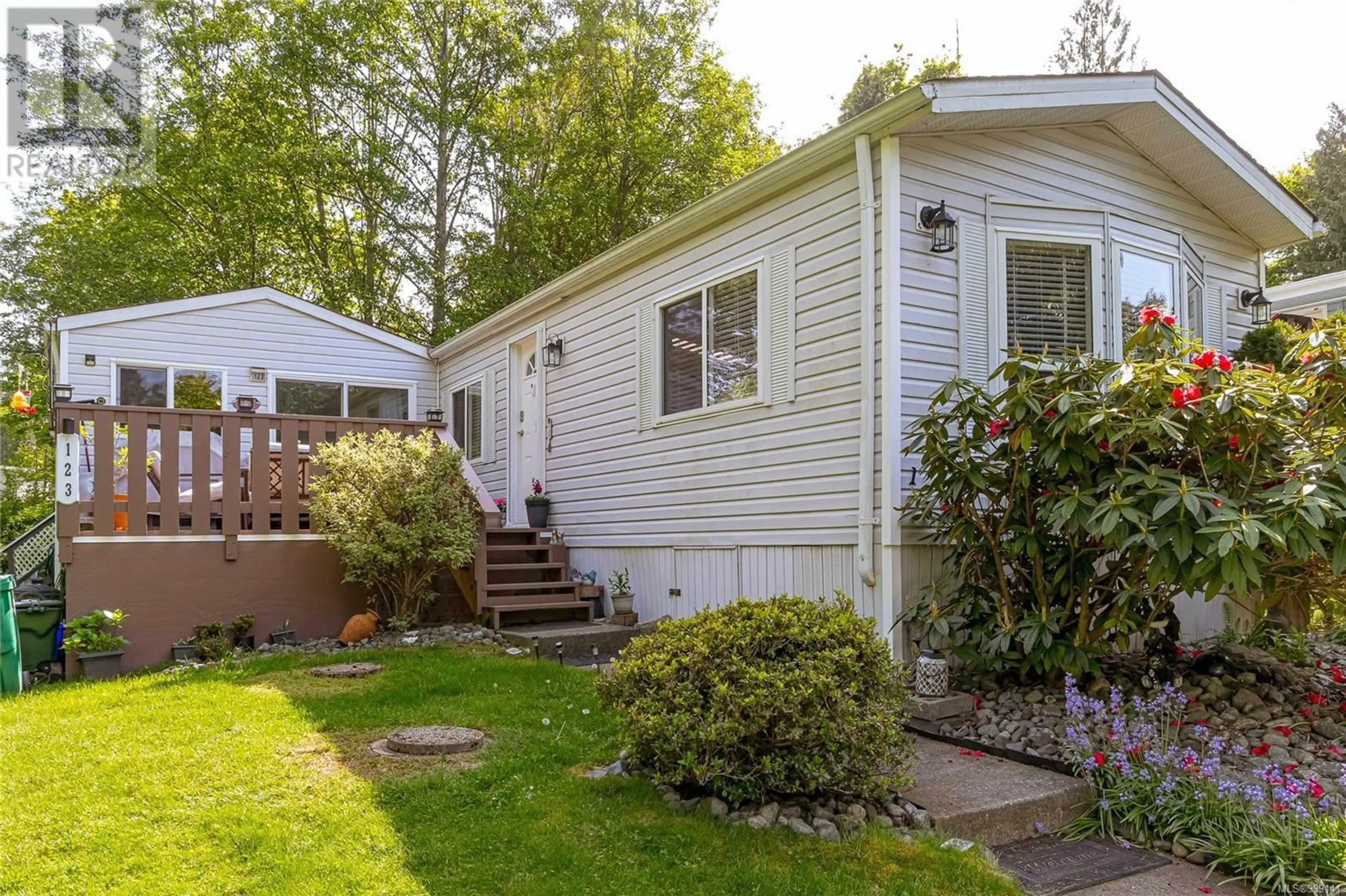 Home with vinyl exterior material, street for 123 - 2779 STAUTW ROAD, Central Saanich British Columbia V8M2C8