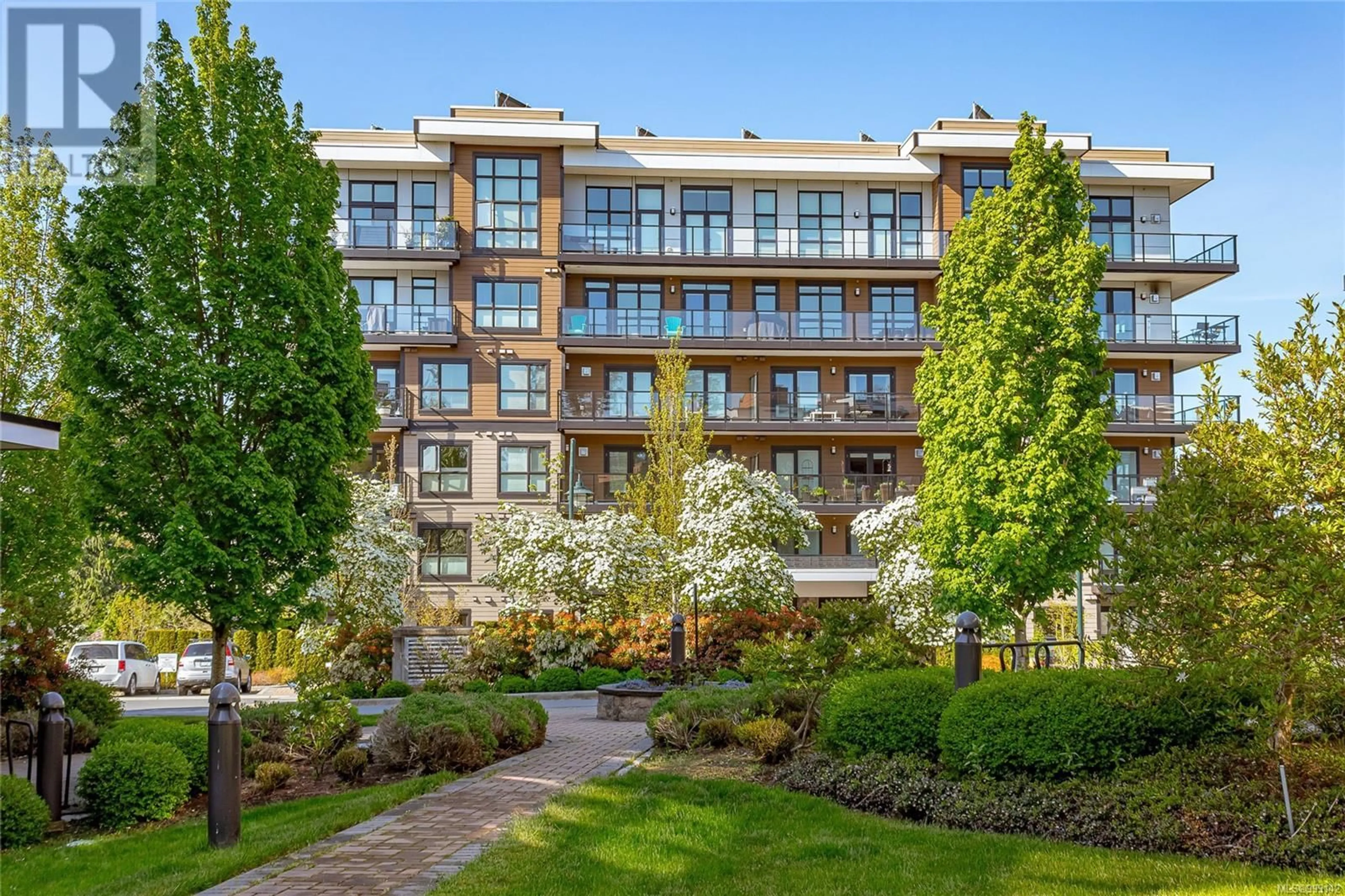 Patio, building for 212 - 741 TRAVINO LANE, Saanich British Columbia V8Z0G3