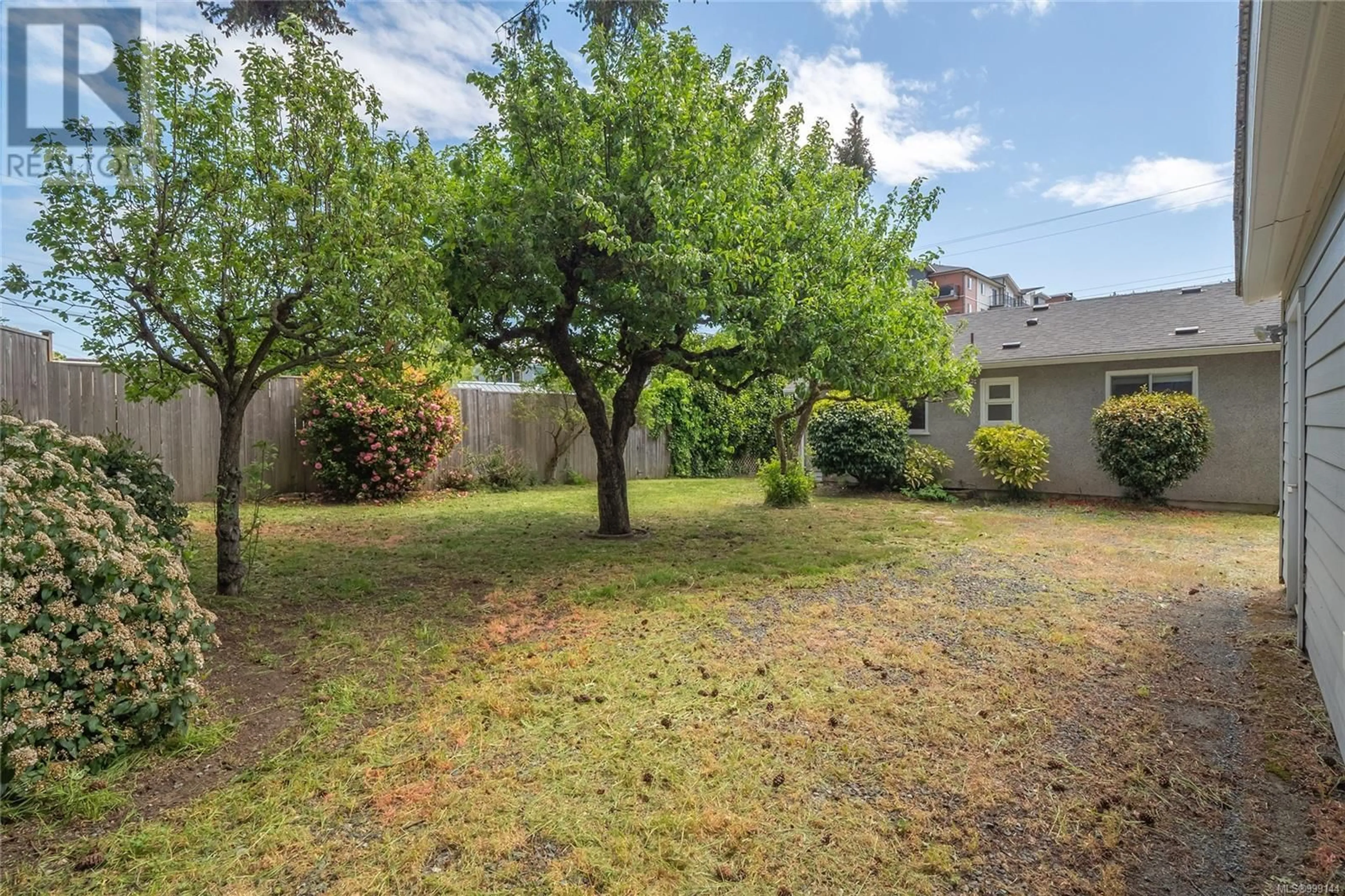A pic from outside/outdoor area/front of a property/back of a property/a pic from drone, street for 2628 SOOKE ROAD, Langford British Columbia V9B1Y4