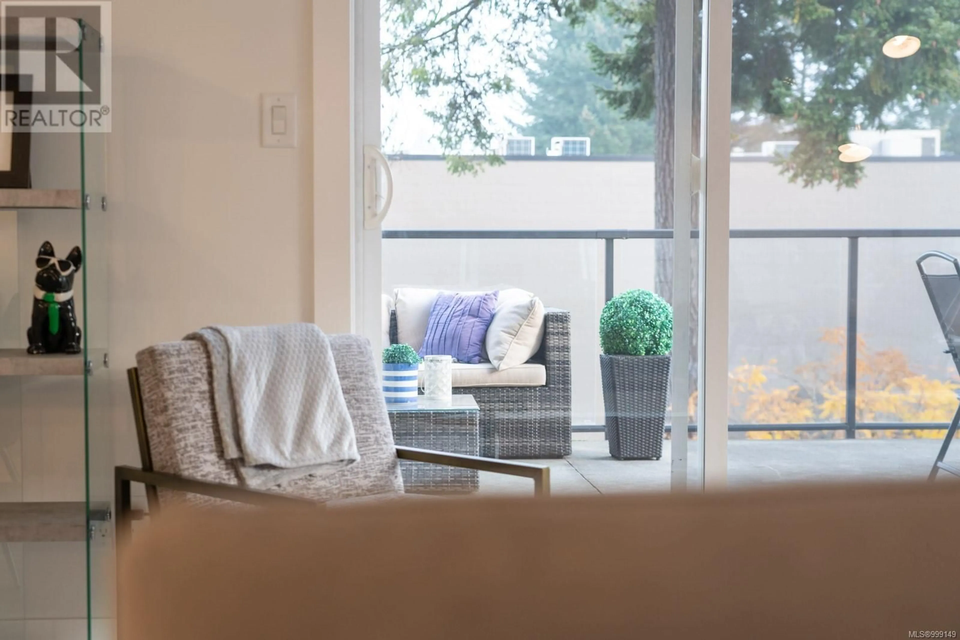 Living room with furniture, unknown for 219 - 2829 PEATT ROAD, Langford British Columbia V9B3B5