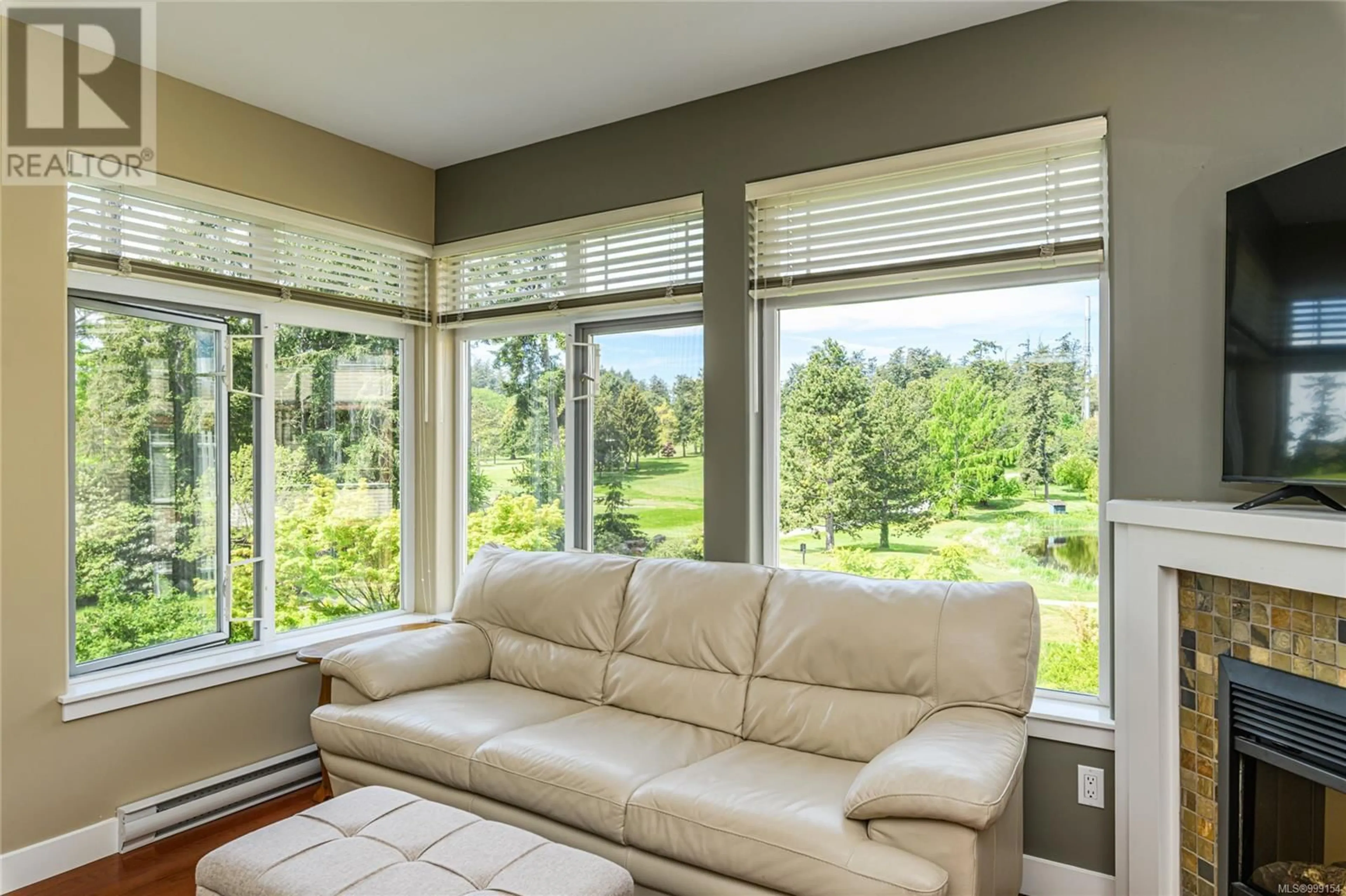 Living room with furniture, unknown for 306D - 1115 CRAIGFLOWER ROAD, Esquimalt British Columbia V9A7R1