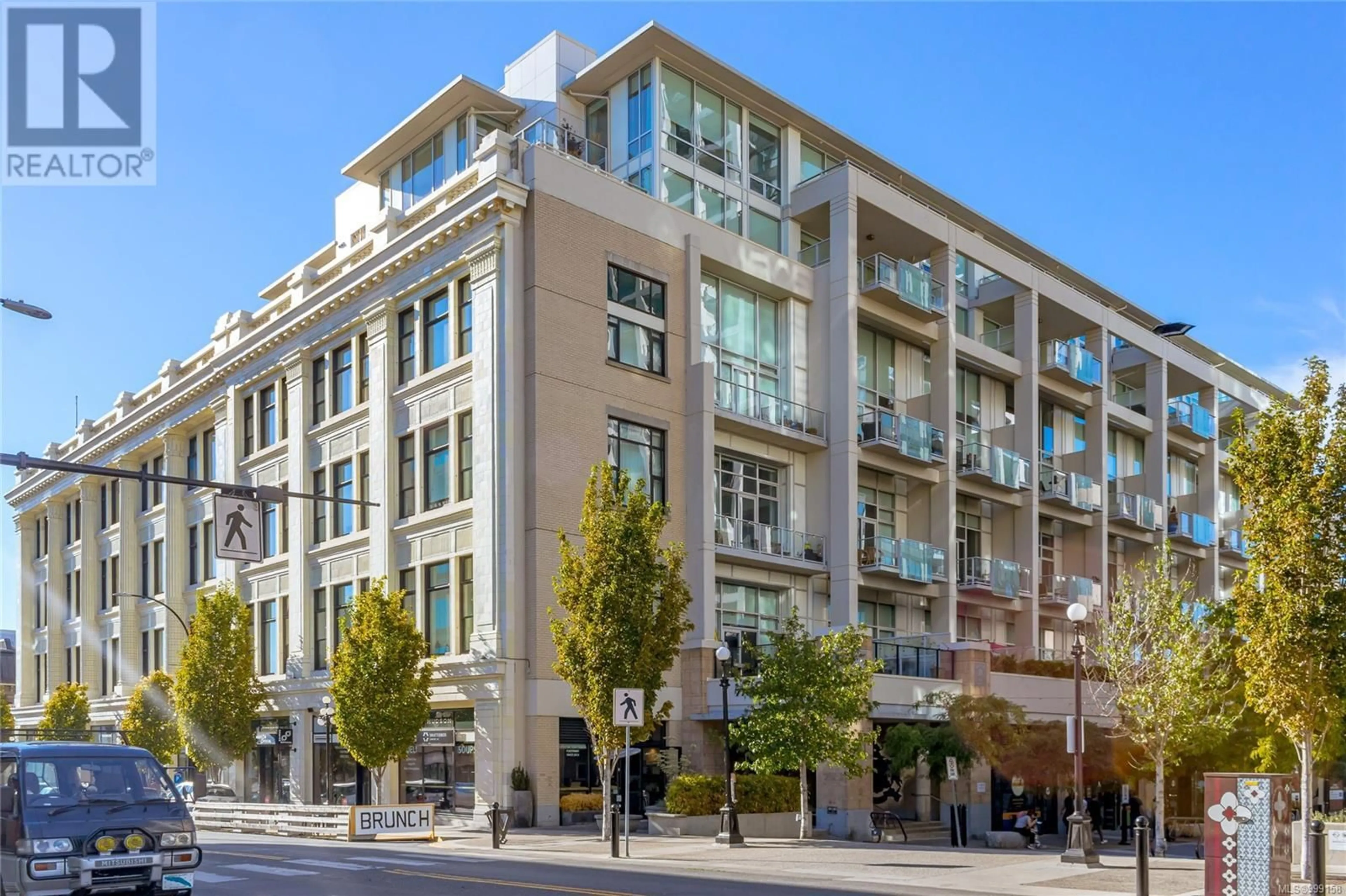 Patio, building for 220 - 770 FISGARD STREET, Victoria British Columbia V8W0B8