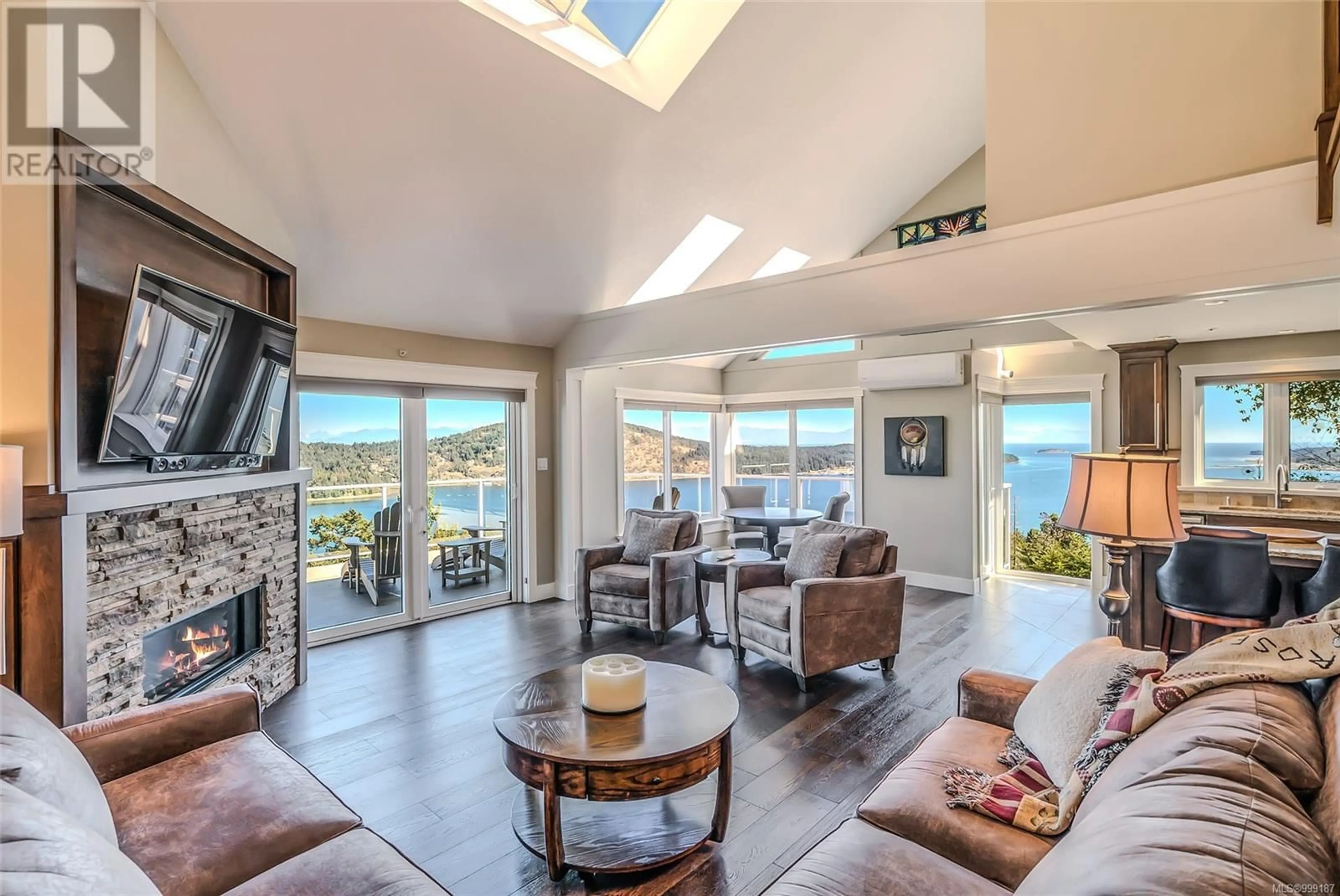 Living room with furniture, unknown for 2659 SEA BLUSH DRIVE, Nanoose Bay British Columbia V9P9E4