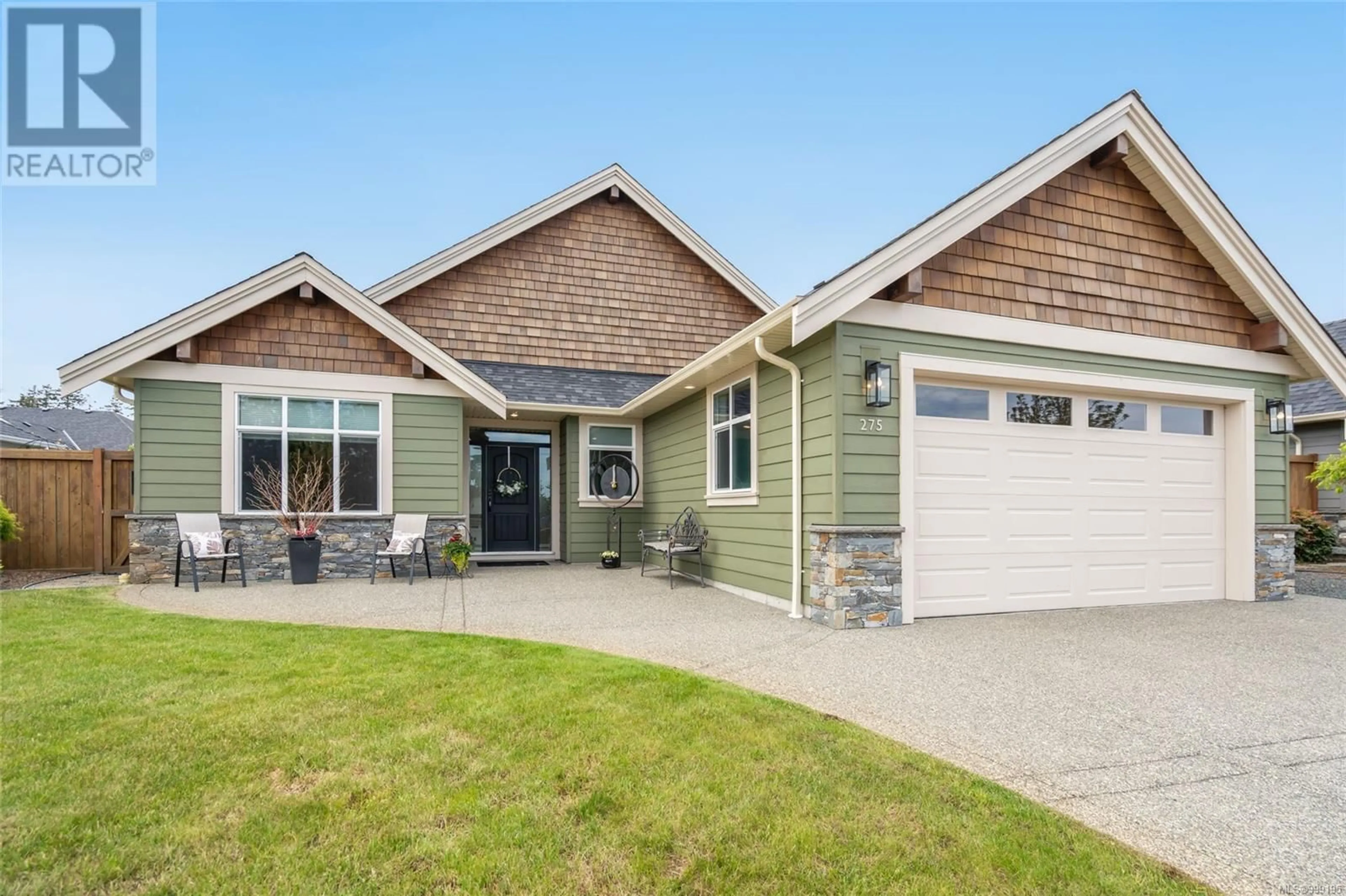 Home with vinyl exterior material, street for 275 BRAMBLE STREET, Parksville British Columbia V9P0E4