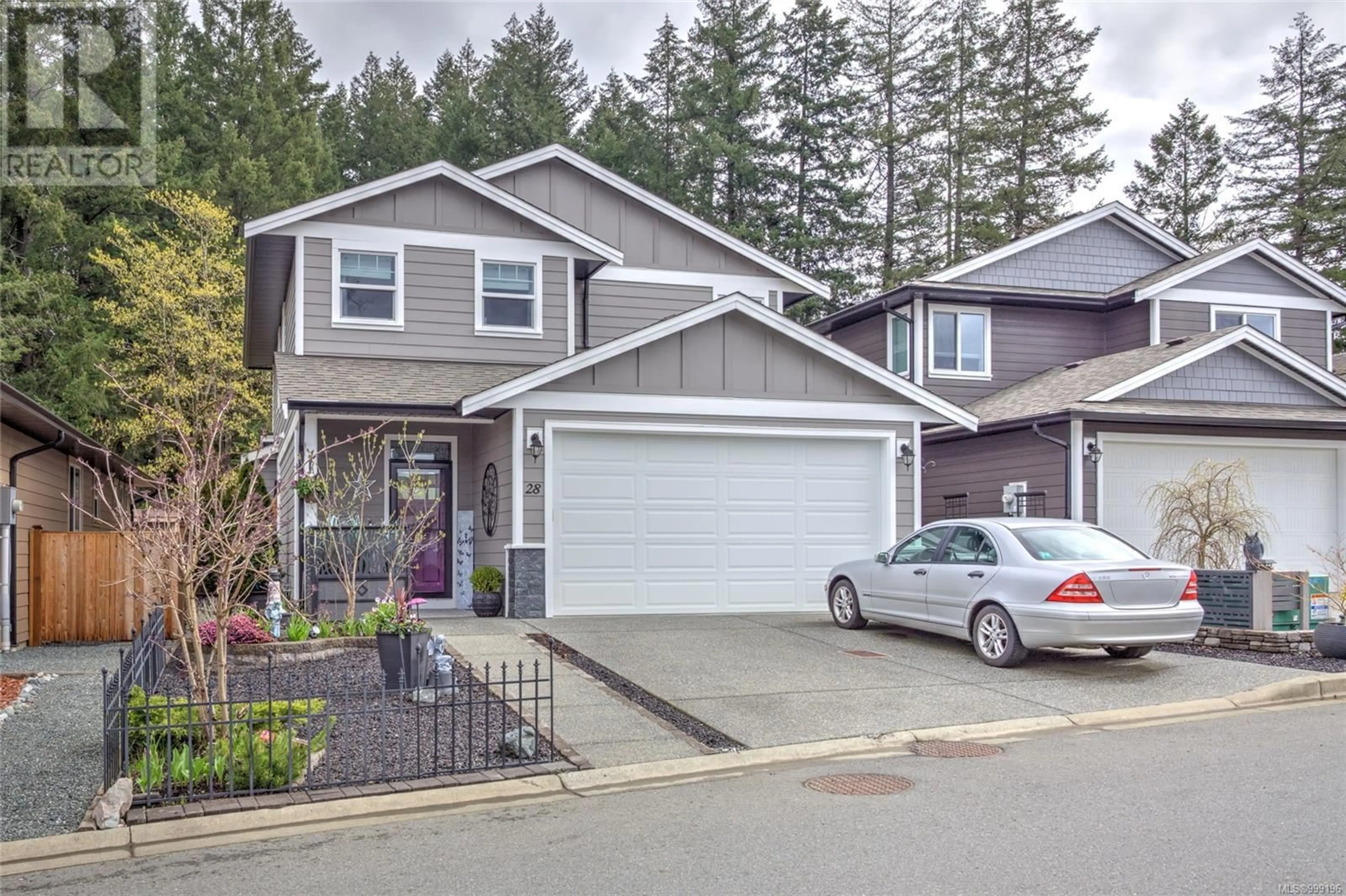 Home with vinyl exterior material, street for 28 - 3205 GIBBINS ROAD, Duncan British Columbia V9L1G7