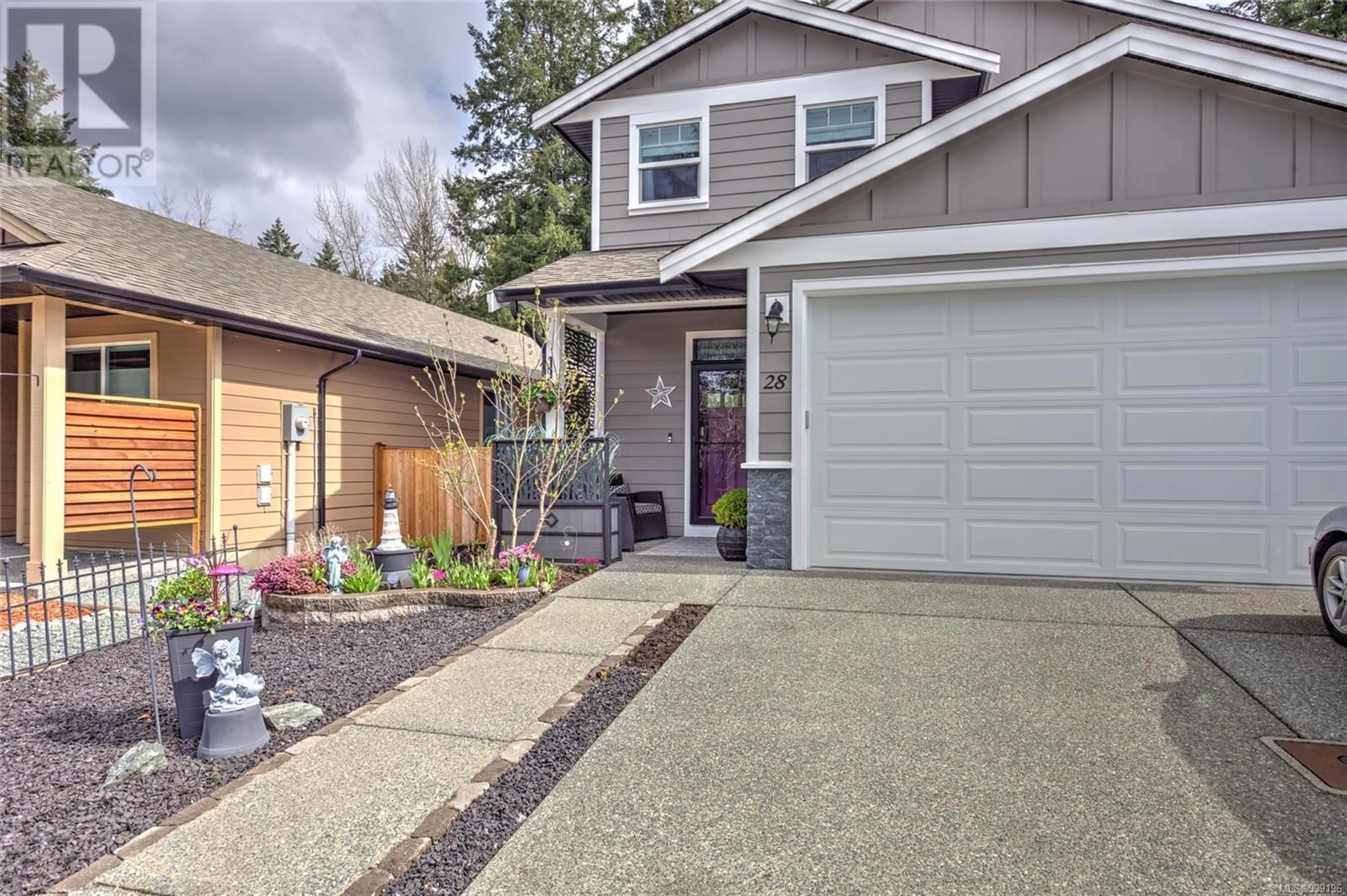 Home with vinyl exterior material, street for 28 - 3205 GIBBINS ROAD, Duncan British Columbia V9L1G7