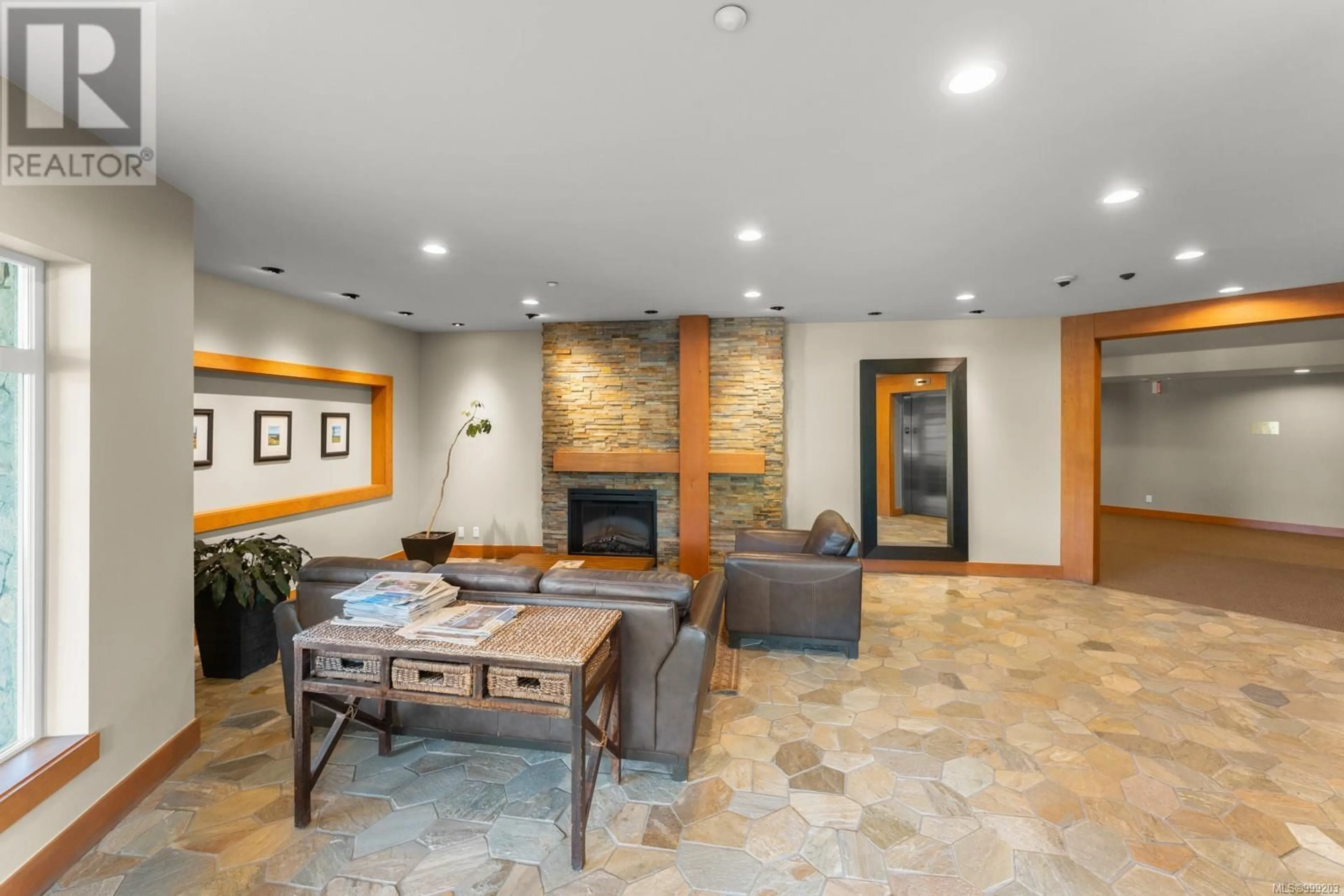 Lobby for 114 - 1395 BEAR MOUNTAIN PARKWAY, Langford British Columbia V9B0E1