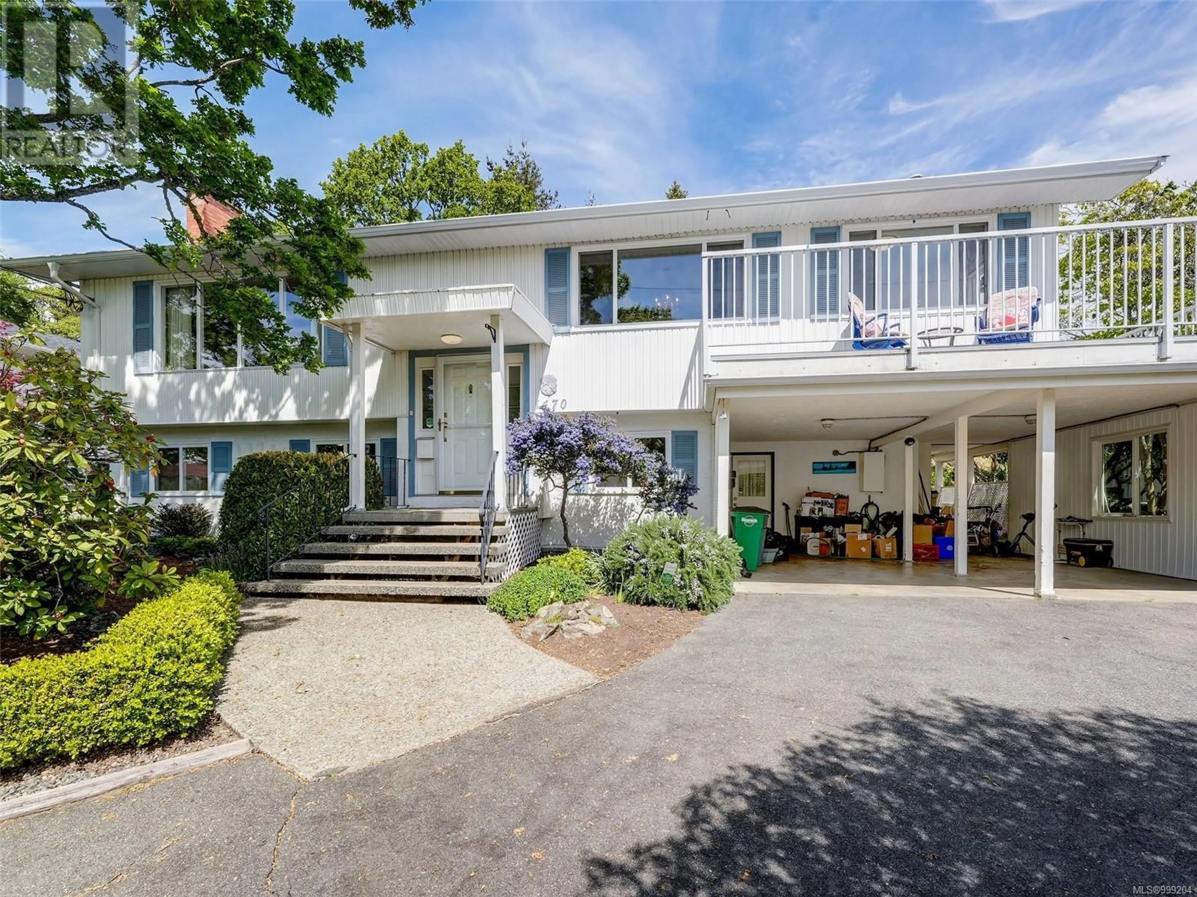 Unknown for 1470 BANFF PLACE, Saanich British Columbia V8P2E8