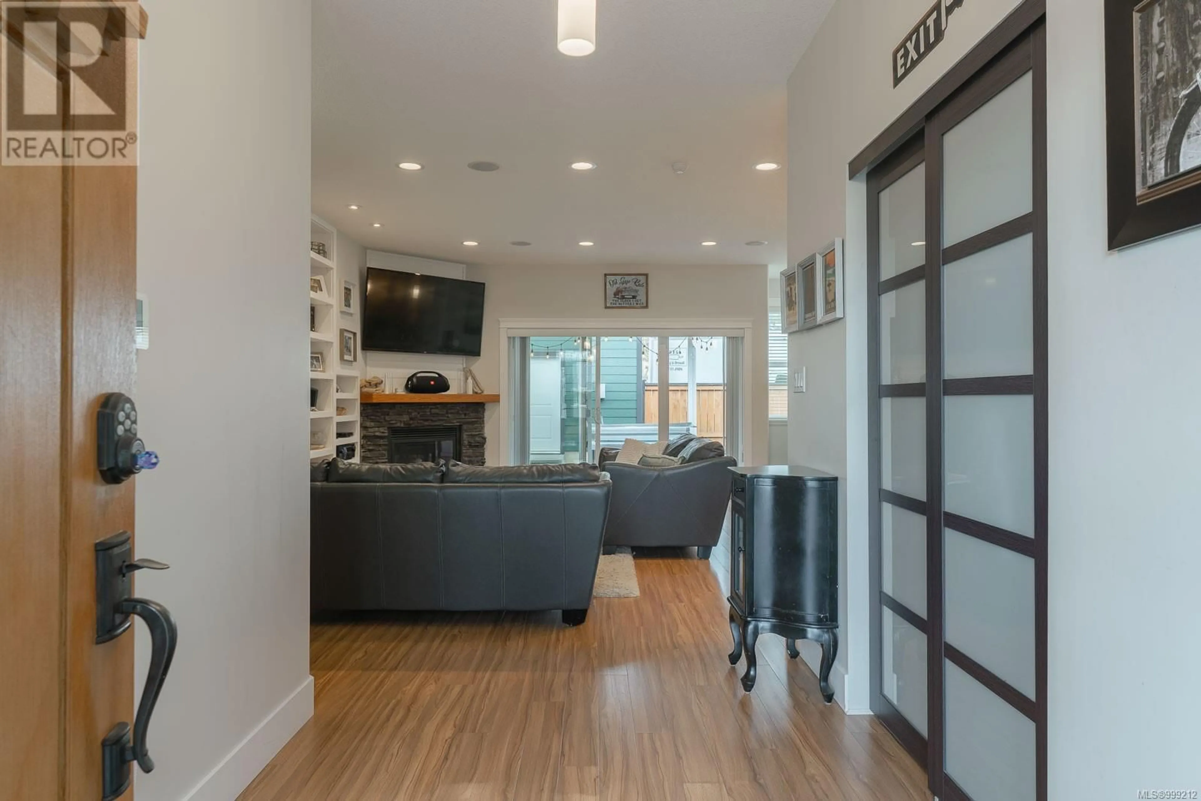 Indoor entryway for 3543 SWORDFERN LANE, Port Alberni British Columbia V9Y0A5