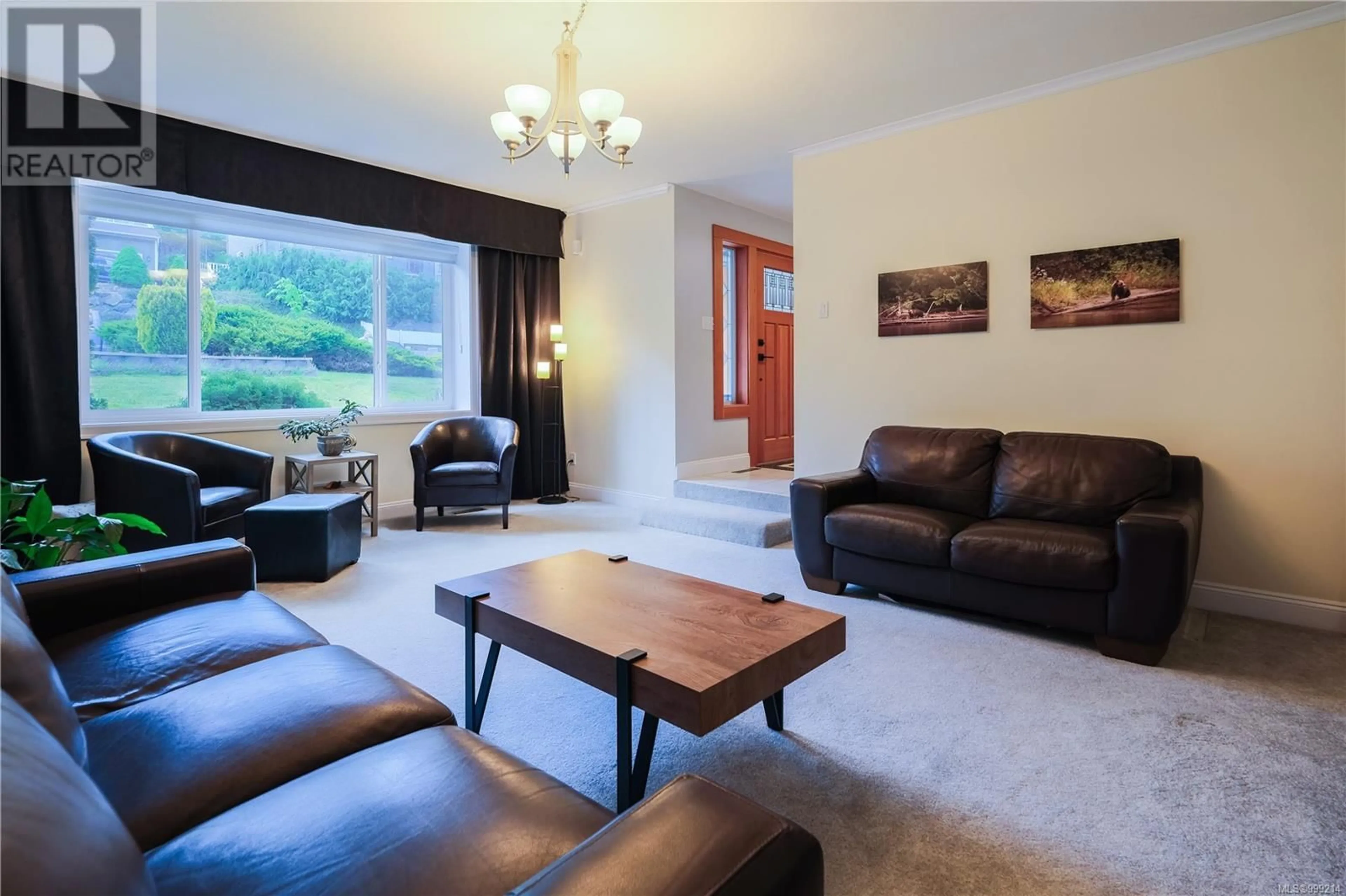 Living room with furniture, unknown for 1423 HAIDA ROAD, Duncan British Columbia V9L5P4