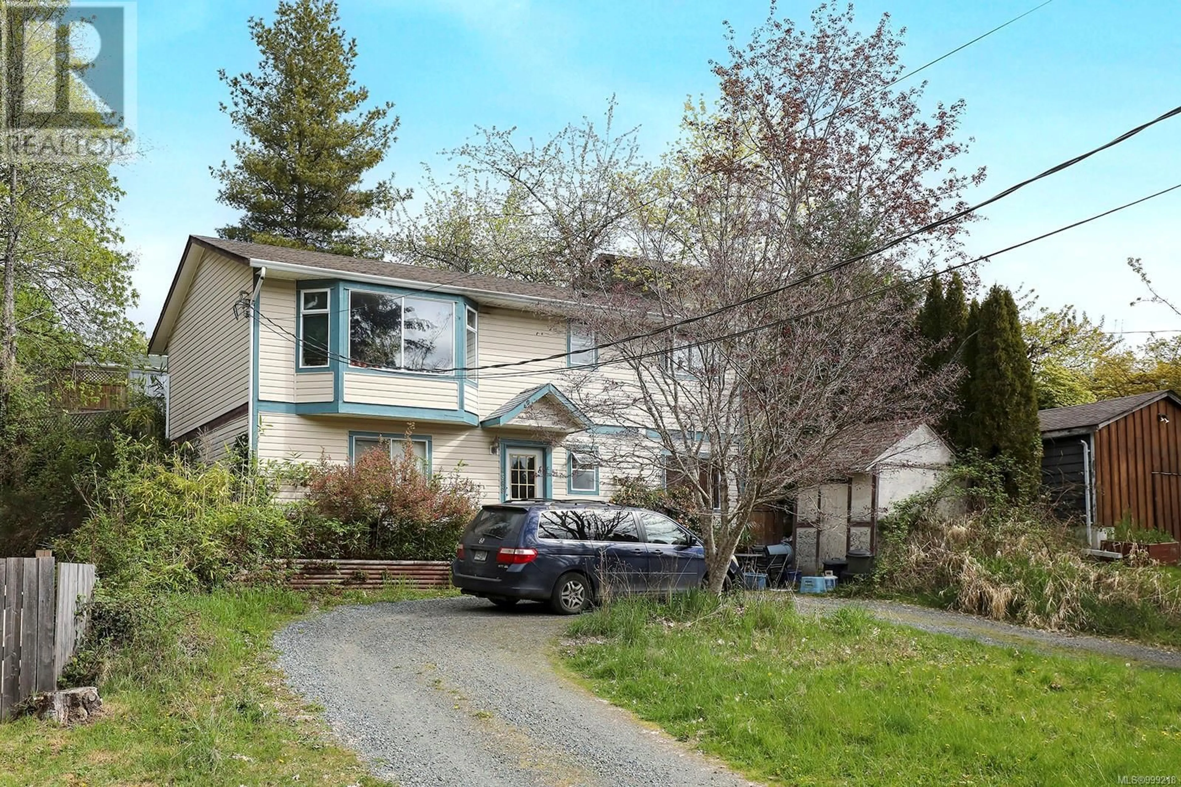 Unknown for 2588 MARYPORT AVENUE, Cumberland British Columbia V0R1S0