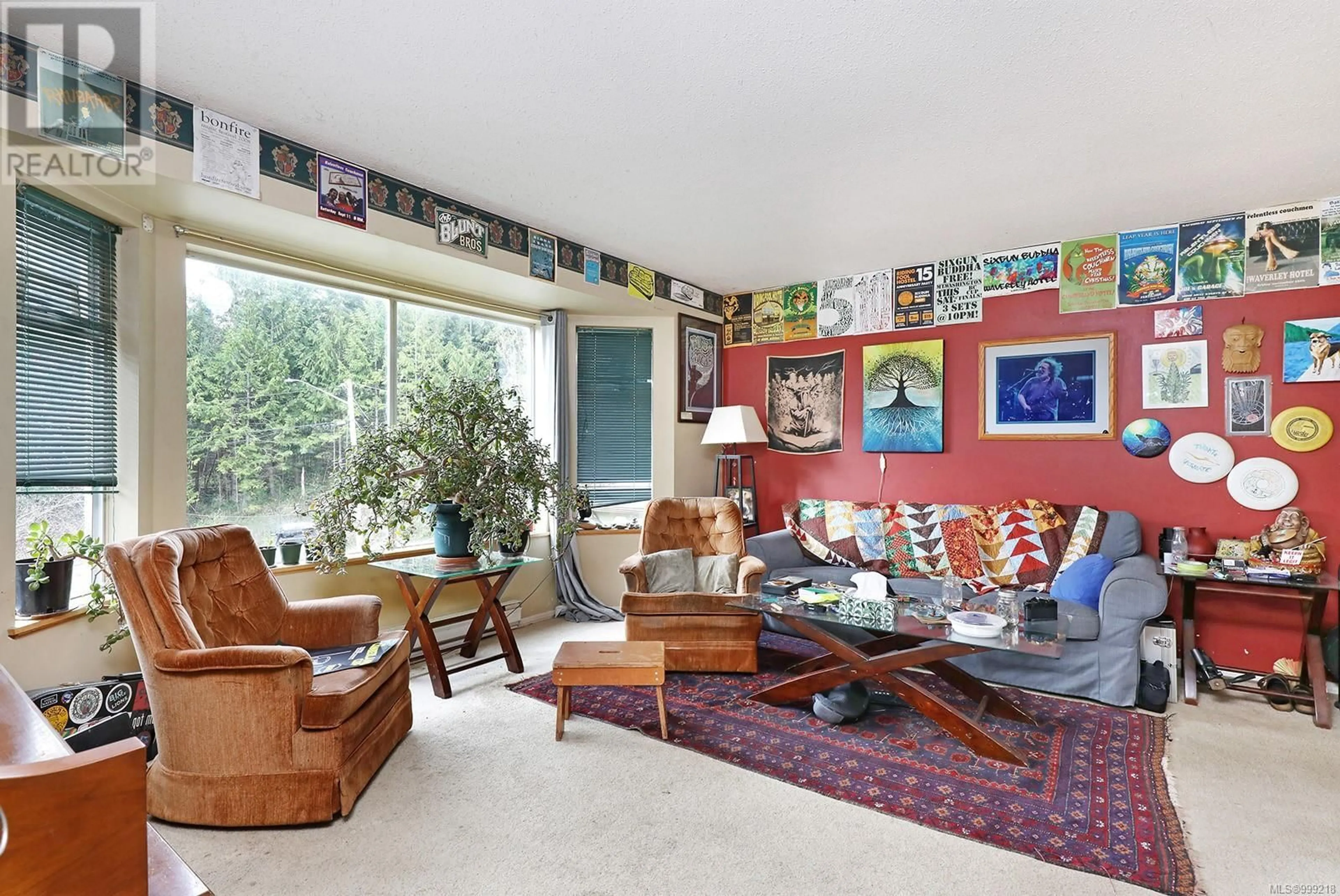 Living room with furniture, unknown for 2588 MARYPORT AVENUE, Cumberland British Columbia V0R1S0
