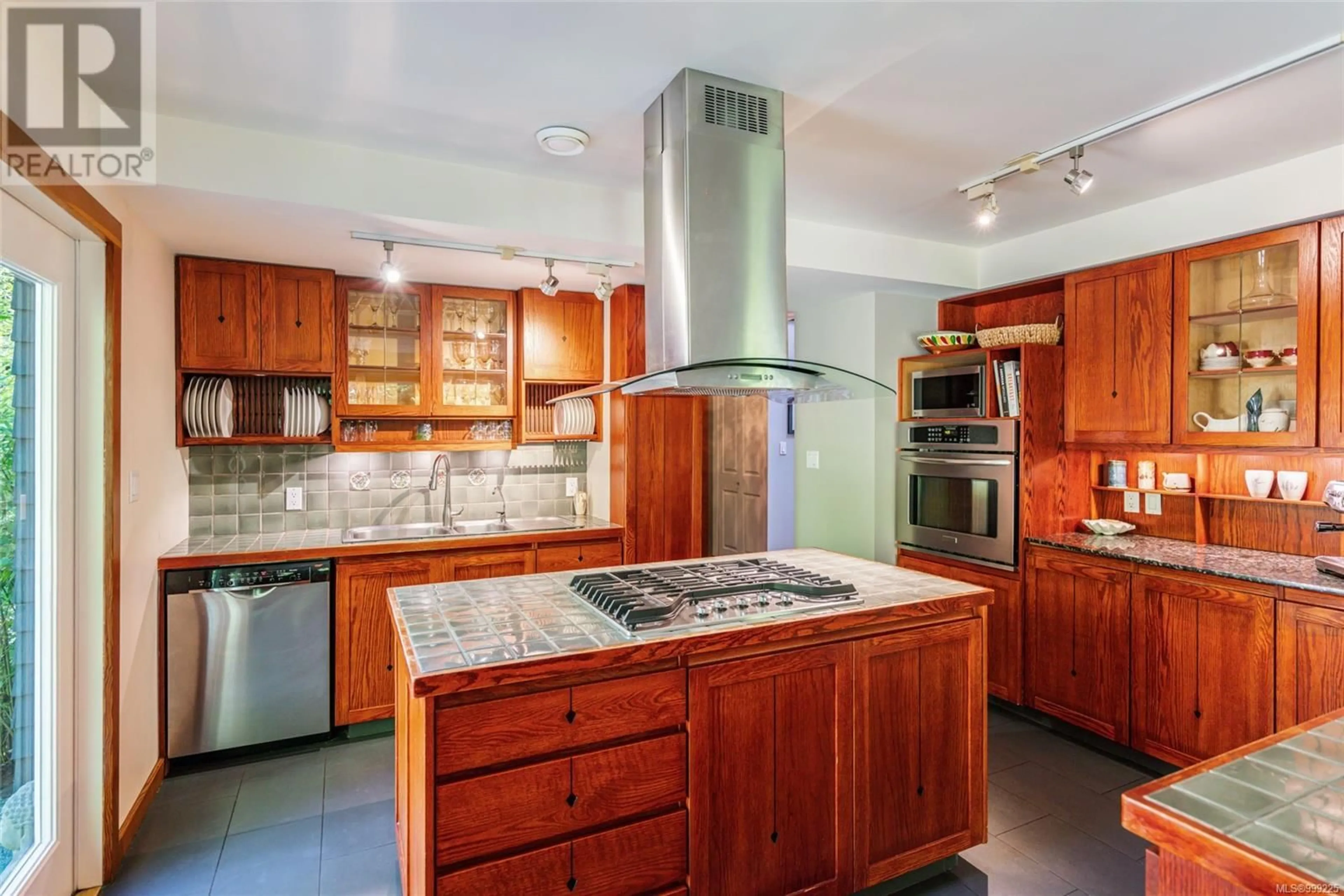 Contemporary kitchen, ceramic/tile floor for 1158 PAT BURNS AVENUE, Gabriola Island British Columbia V0R1X2