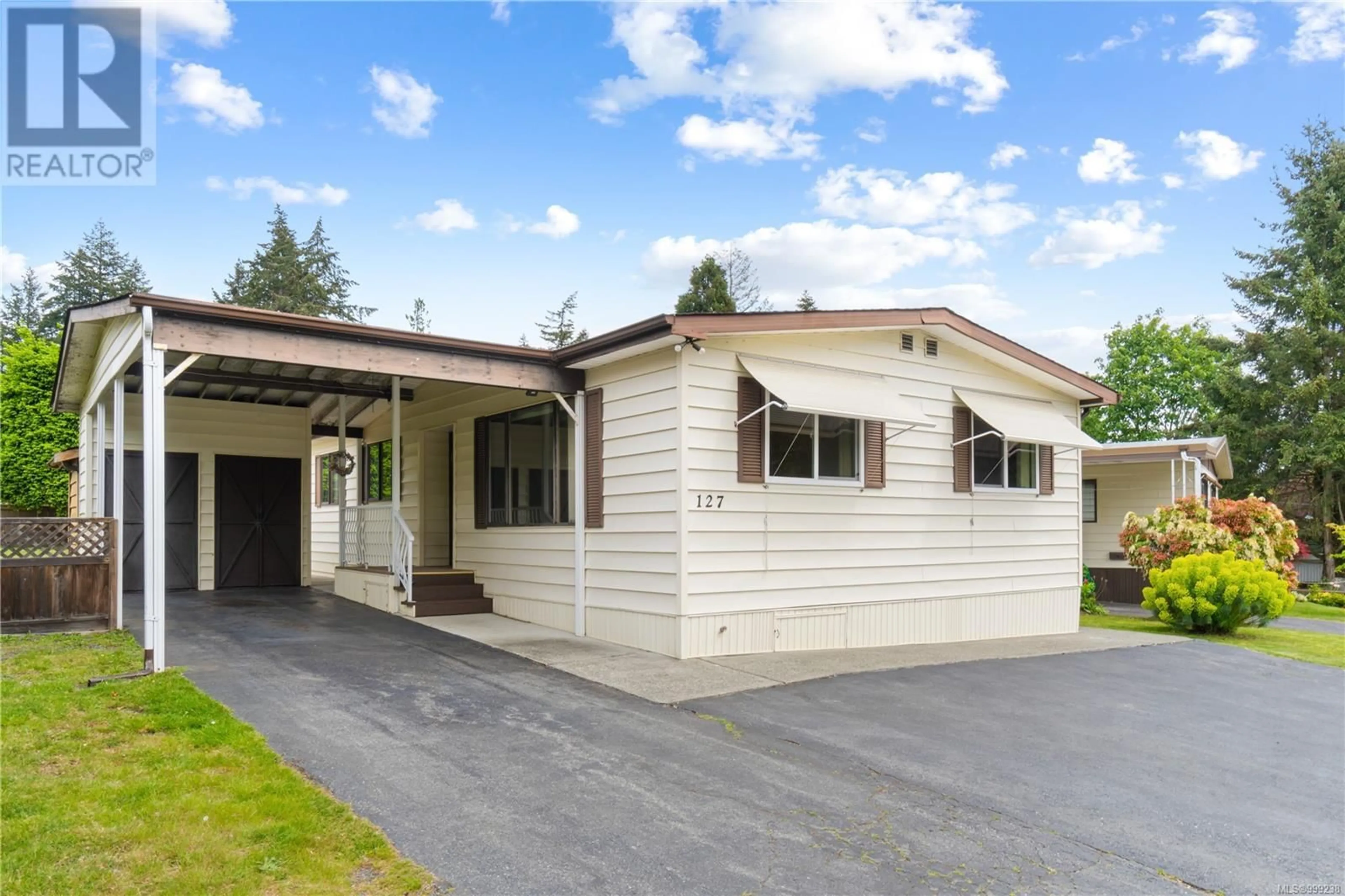 Home with vinyl exterior material, street for 127 - 5854 TURNER ROAD, Nanaimo British Columbia V9T2N6