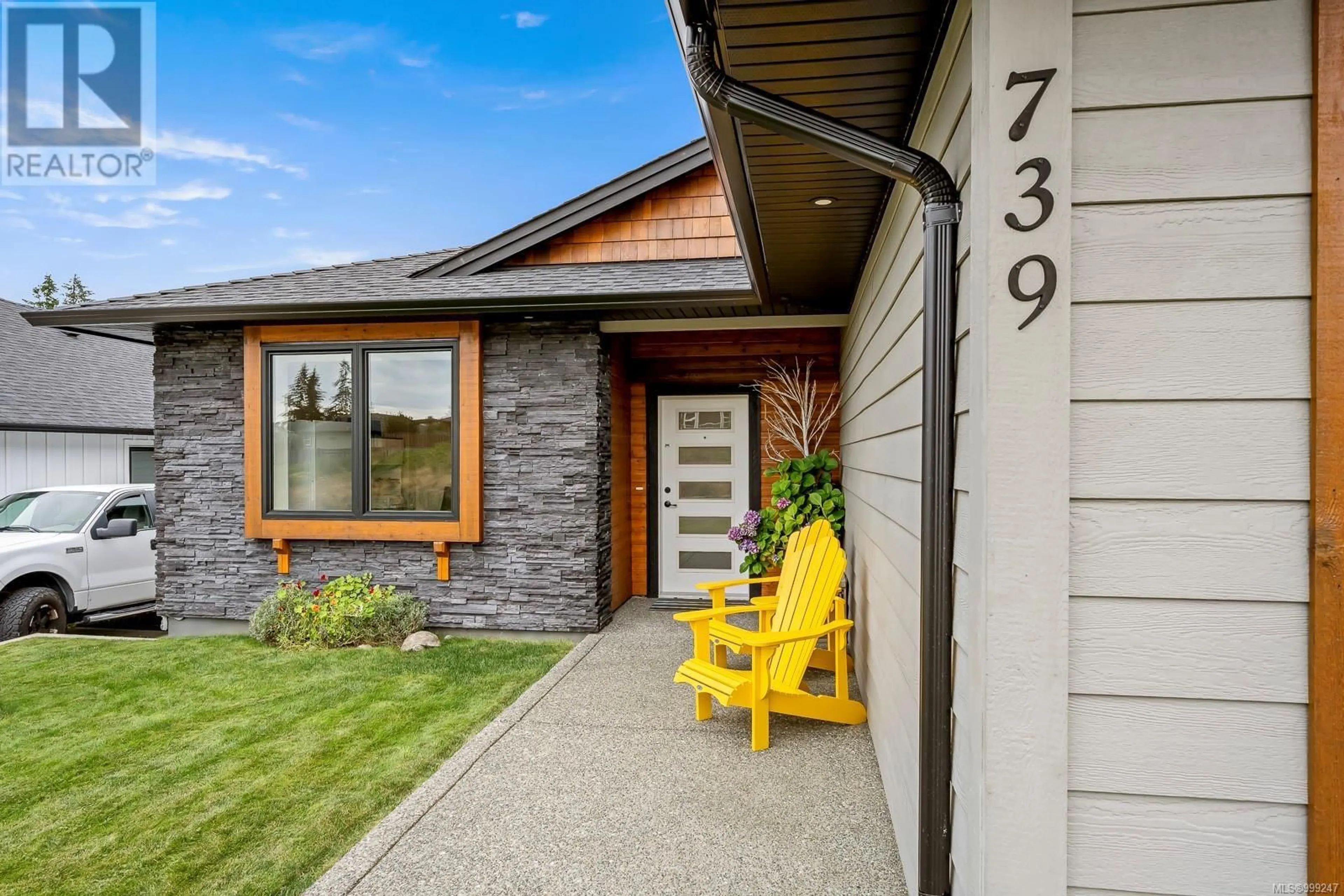 Home with brick exterior material, street for 739 BUSHBUCK DRIVE, Campbell River British Columbia V9W7X2