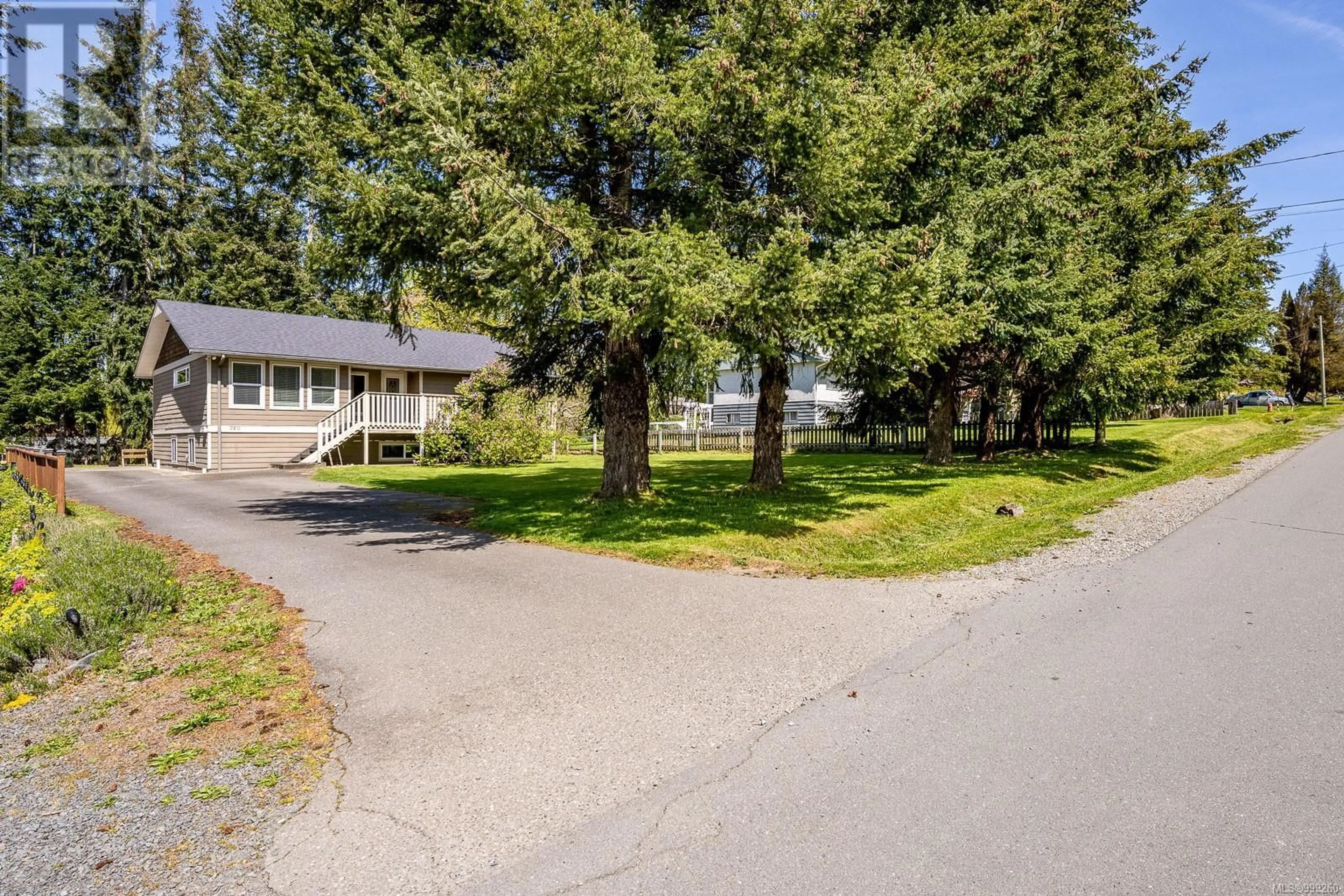 A pic from outside/outdoor area/front of a property/back of a property/a pic from drone, water/lake/river/ocean view for 780 NICHOLLS ROAD, Campbell River British Columbia V9W3P6