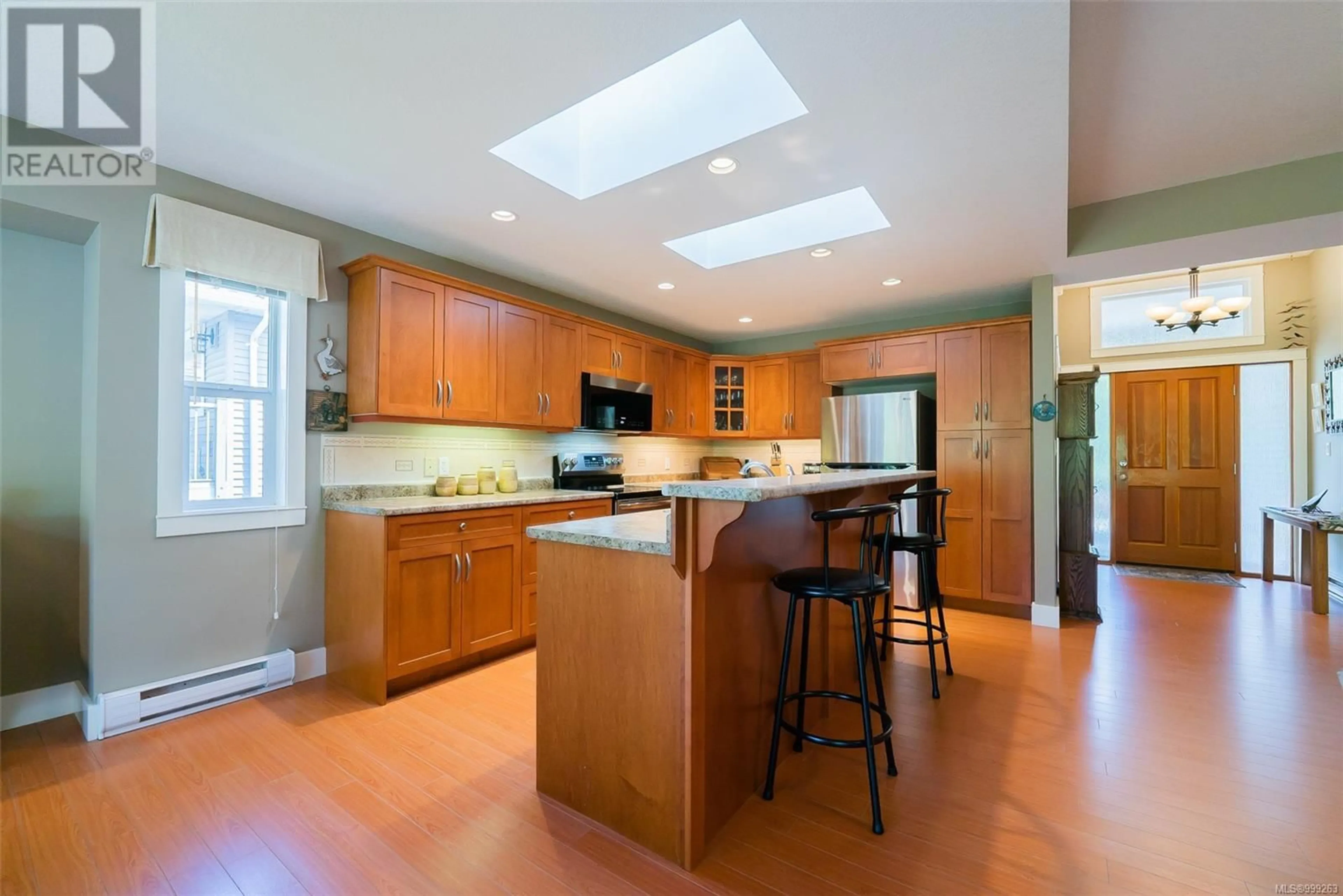 Open concept kitchen, ceramic/tile floor for 2324 DODDS ROAD, Nanaimo British Columbia V9X1Y3