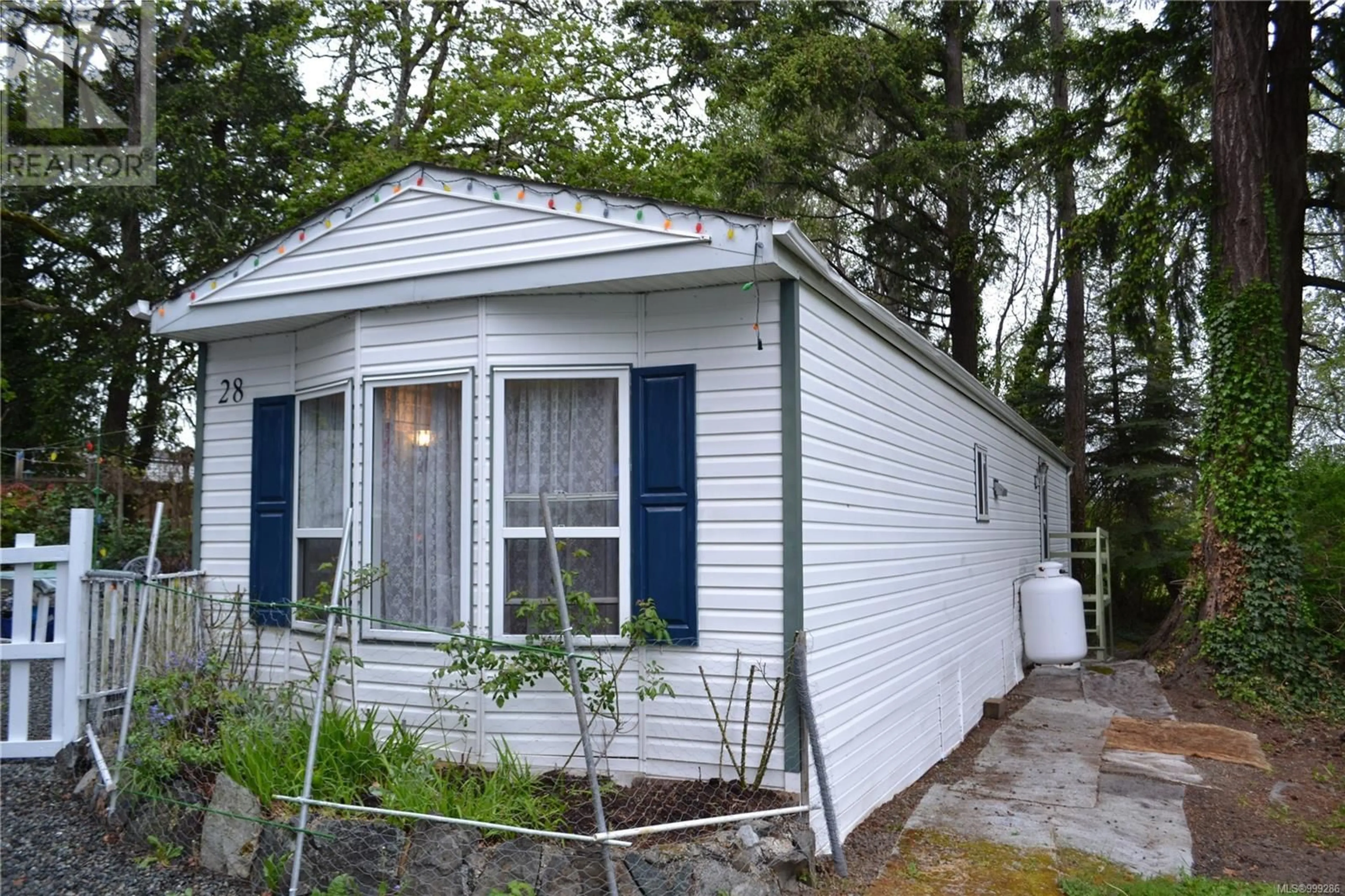 Home with vinyl exterior material, street for 28 - 1201 CRAIGFLOWER ROAD, View Royal British Columbia V9A2X9