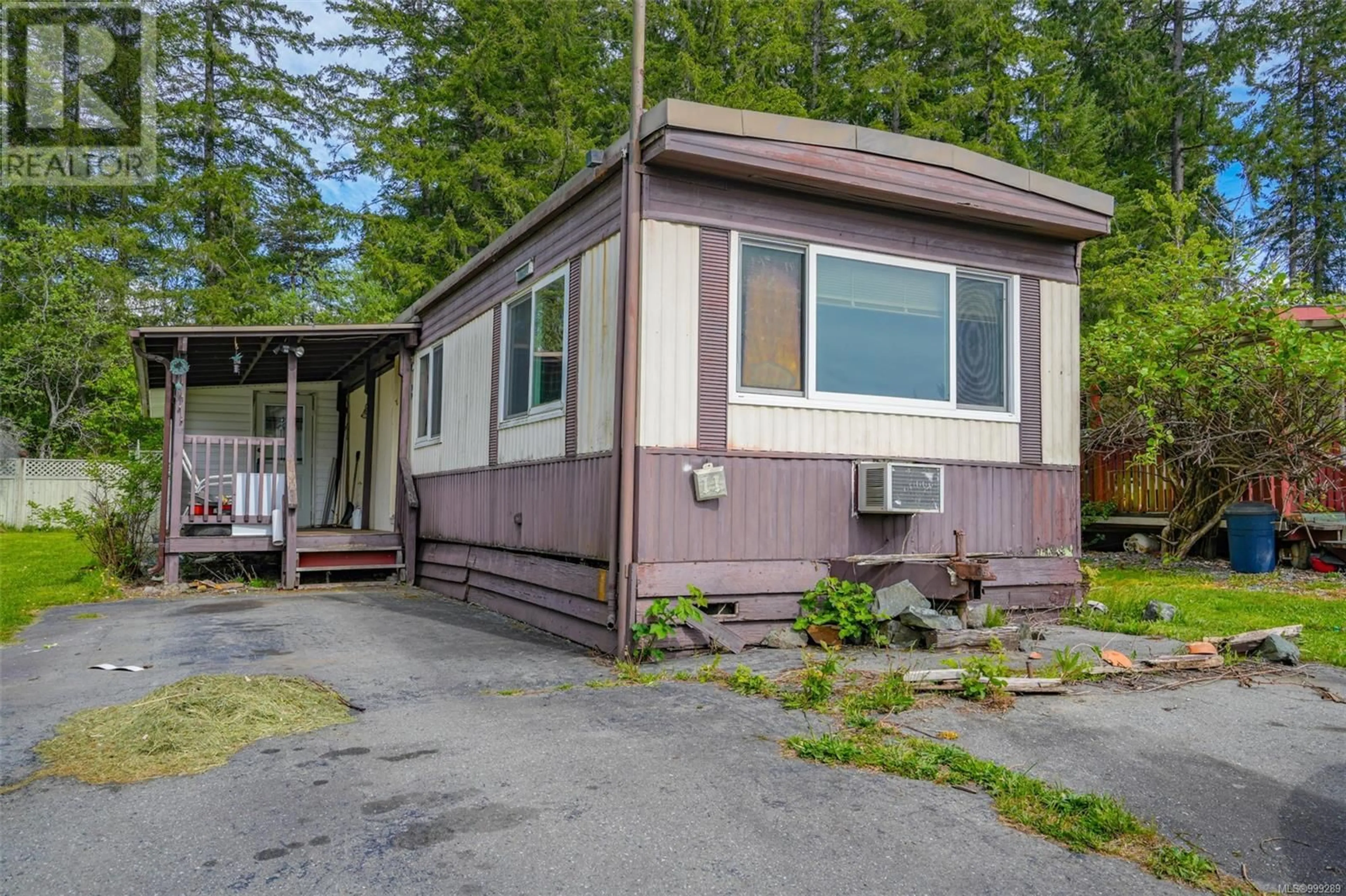 Home with vinyl exterior material, street for 11 - 2917 ALBERNI HIGHWAY, Port Alberni British Columbia V9Y8G3