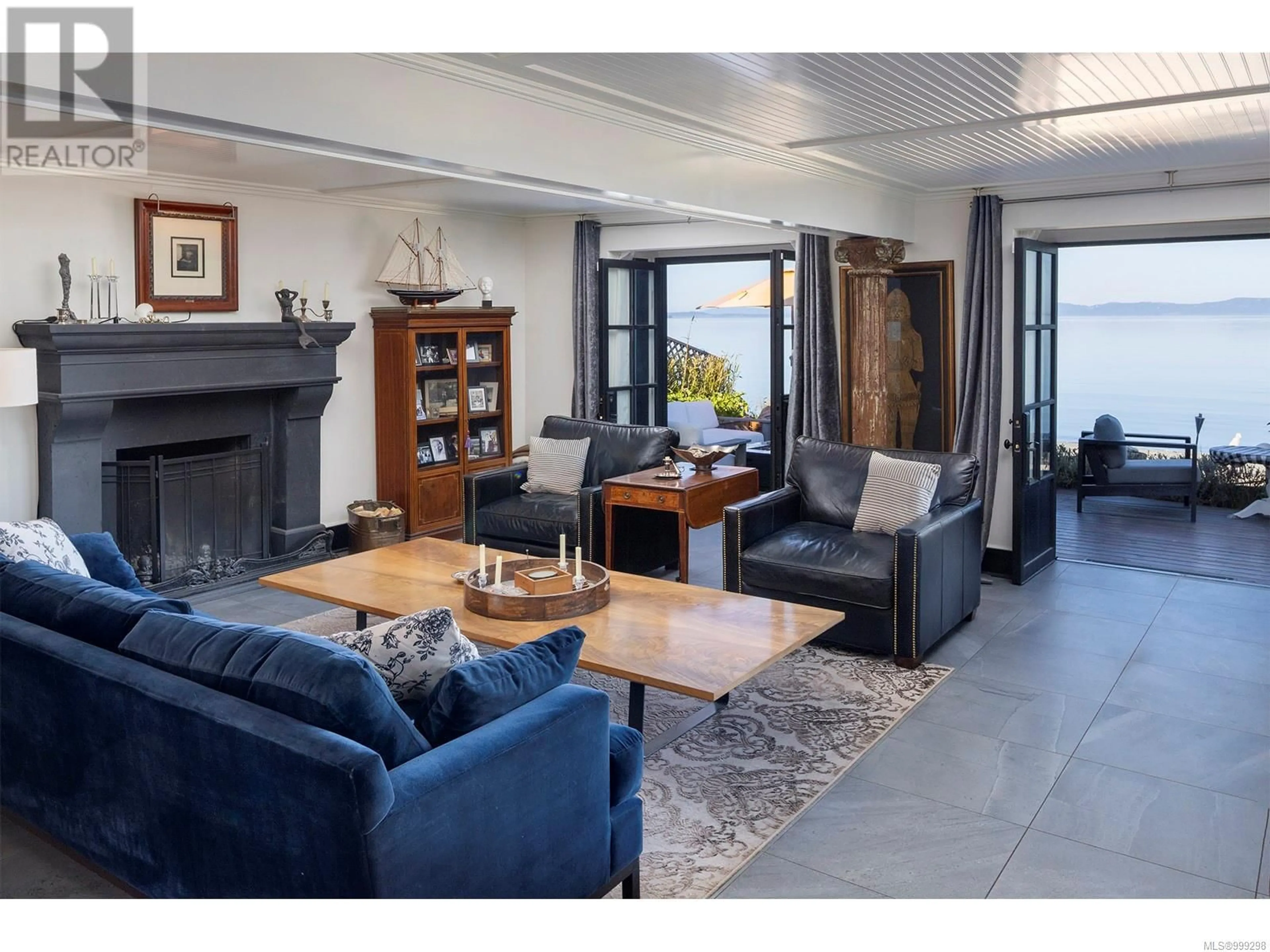 Living room with furniture, unknown for 5177 AGATE LANE, Saanich British Columbia V8Y2M1