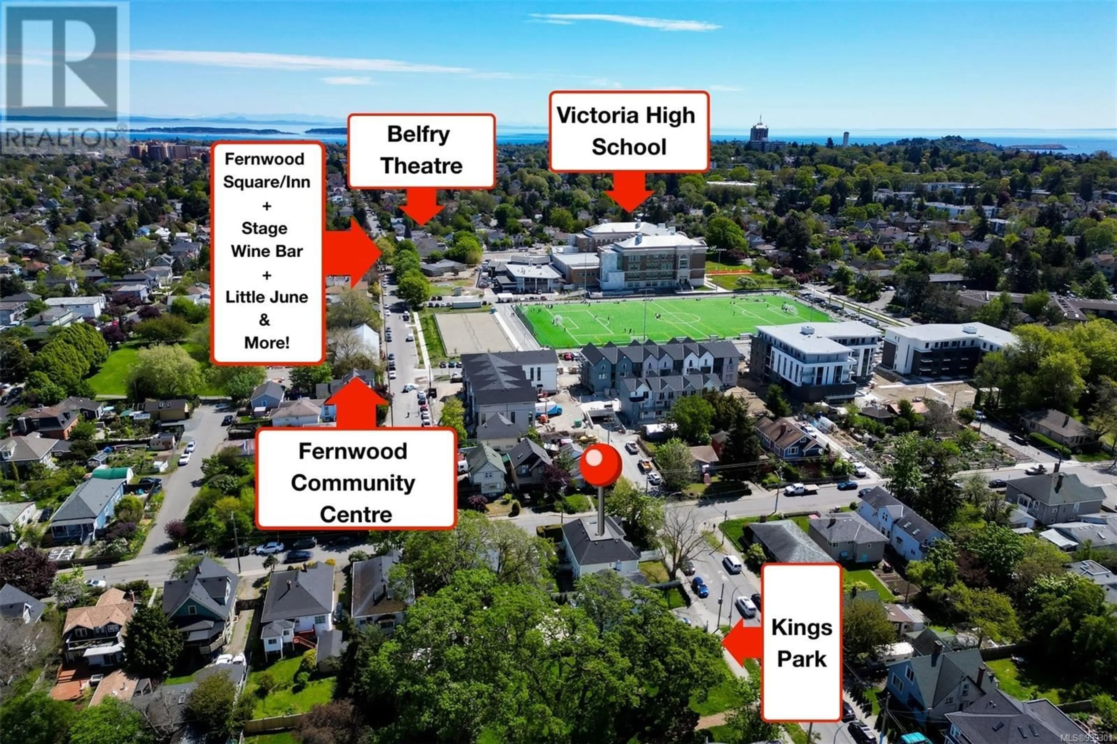 A pic from outside/outdoor area/front of a property/back of a property/a pic from drone, city buildings view from balcony for 1168 CALEDONIA AVENUE, Victoria British Columbia V8T1G1
