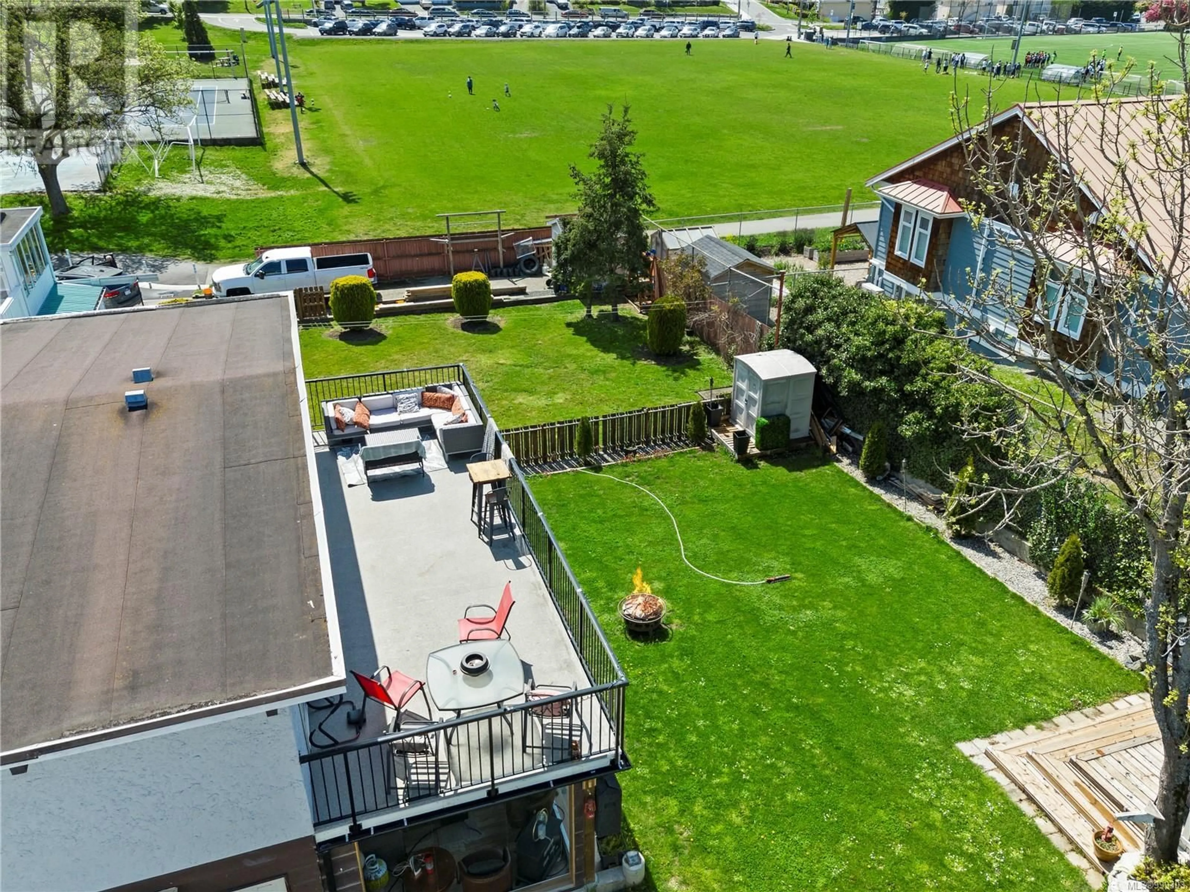 A pic from outside/outdoor area/front of a property/back of a property/a pic from drone, unknown for 3430 SEATON STREET, Saanich British Columbia V8Z3V9