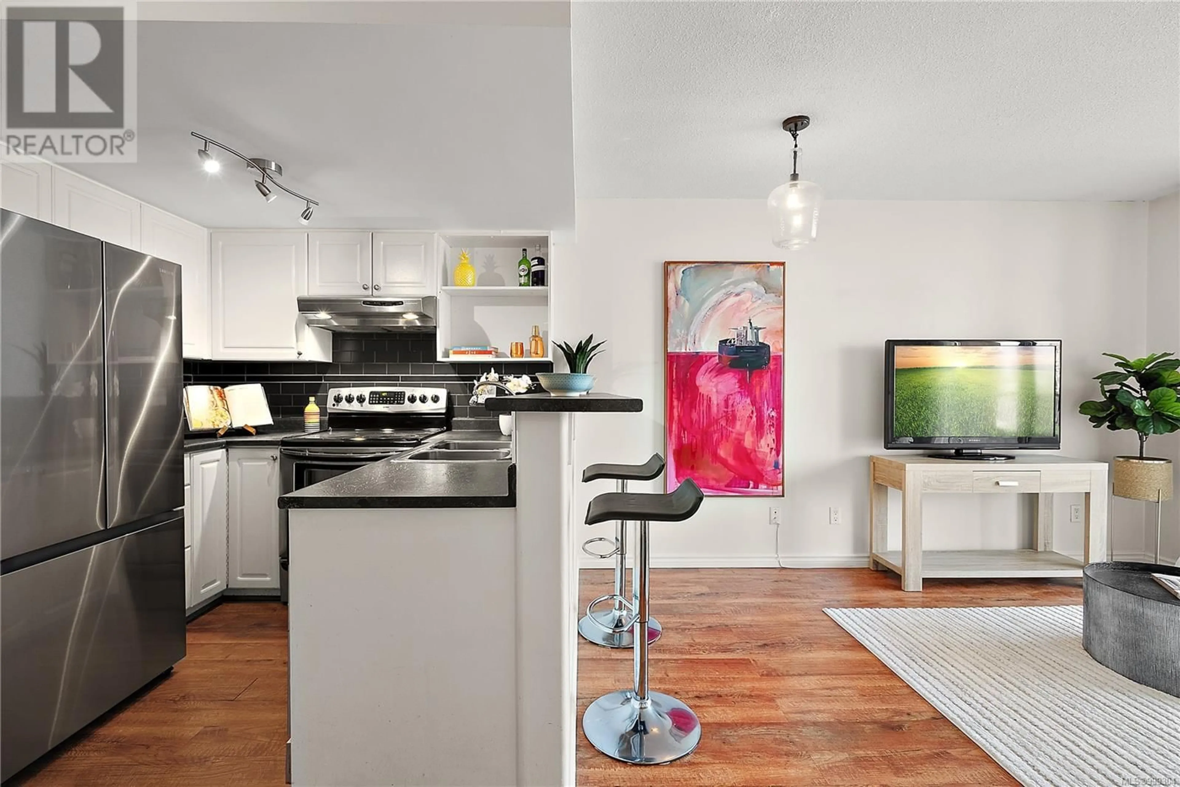 Open concept kitchen, unknown for 707 - 930 YATES STREET, Victoria British Columbia V8V4Z2