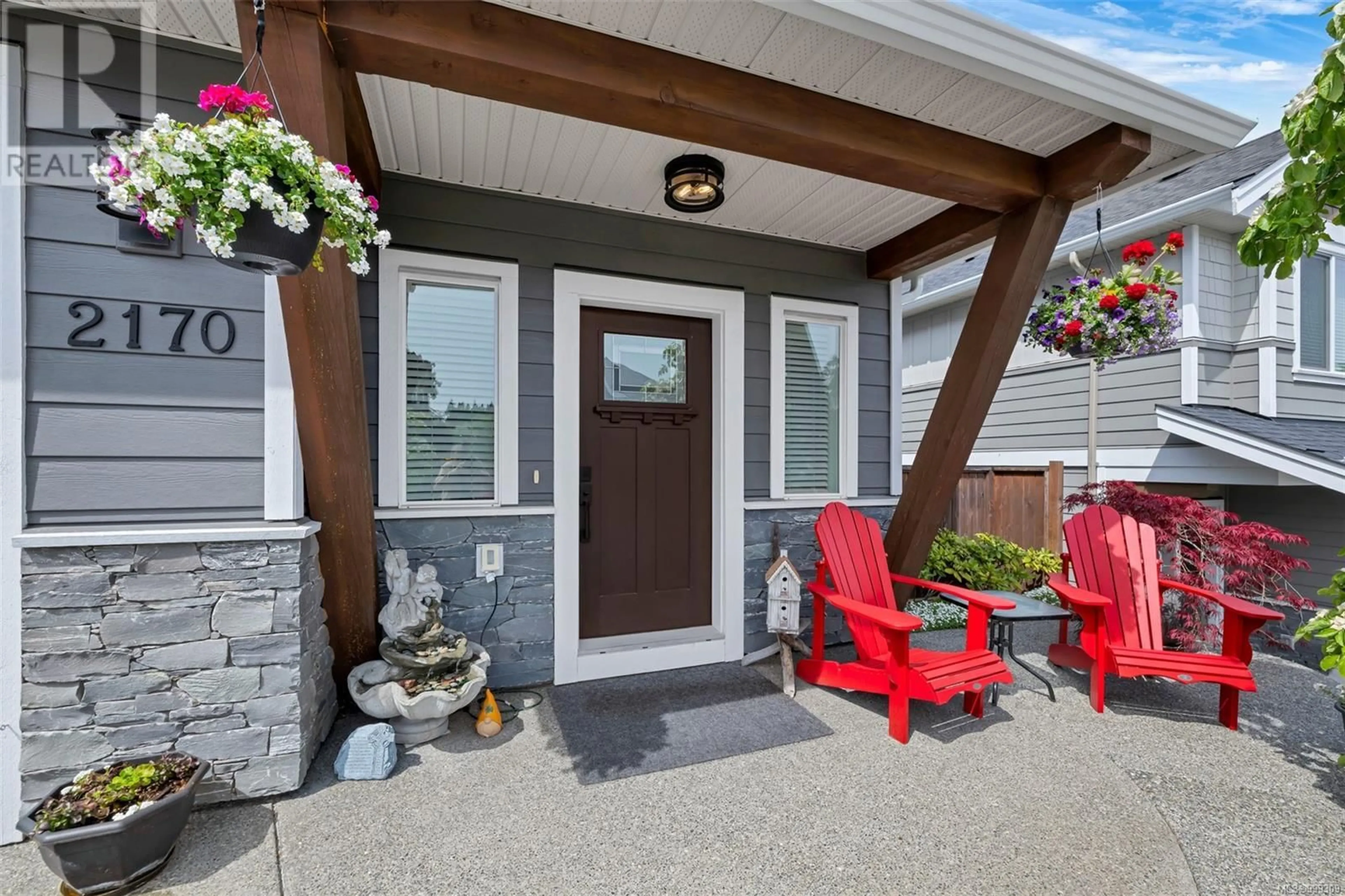 Indoor entryway for 2170 TIMBER RIDGE COURT, Central Saanich British Columbia V8M0C2