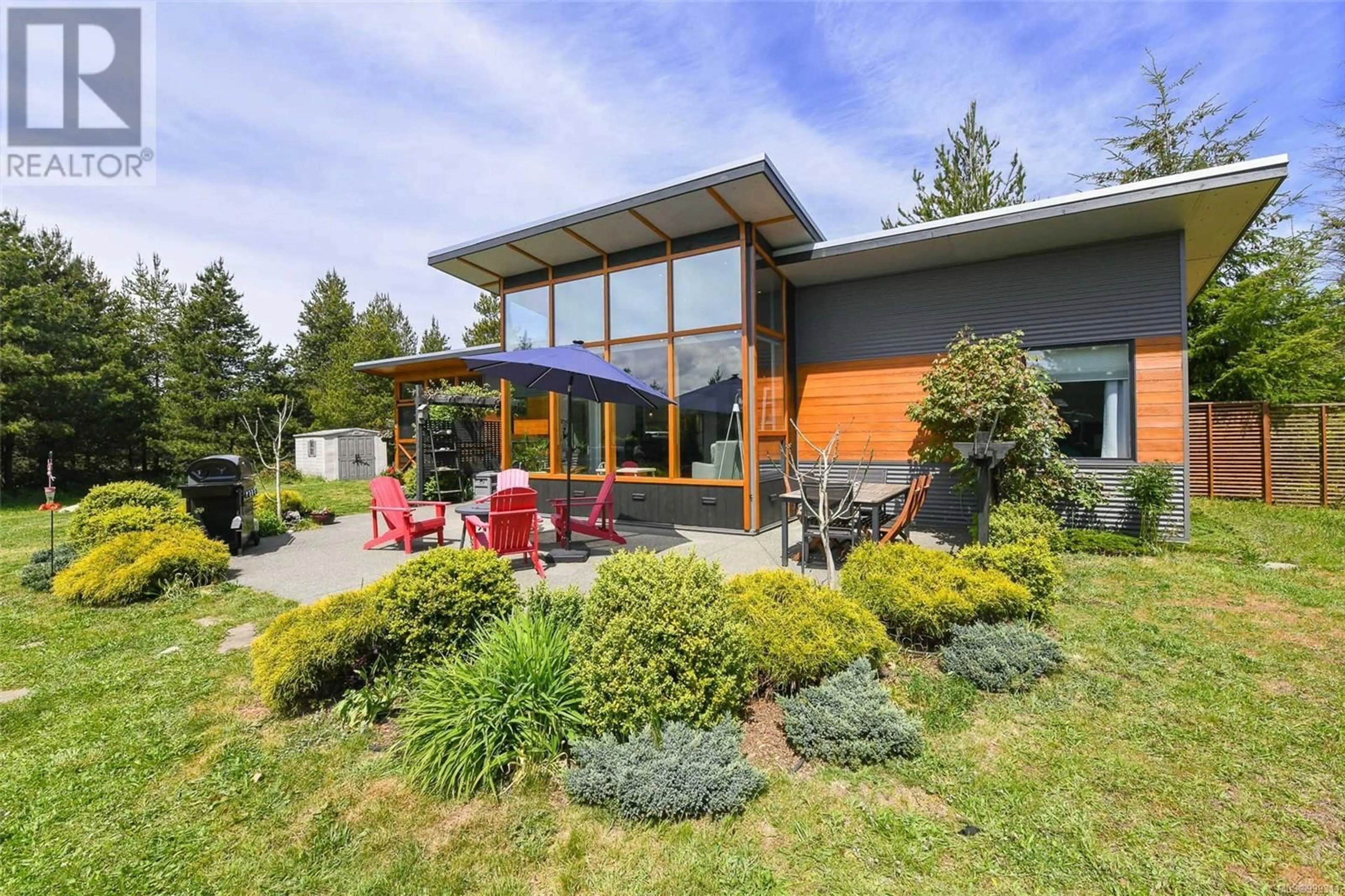 Patio, unknown for 4131 PINECREST ROAD, Denman Island British Columbia V0R1T0