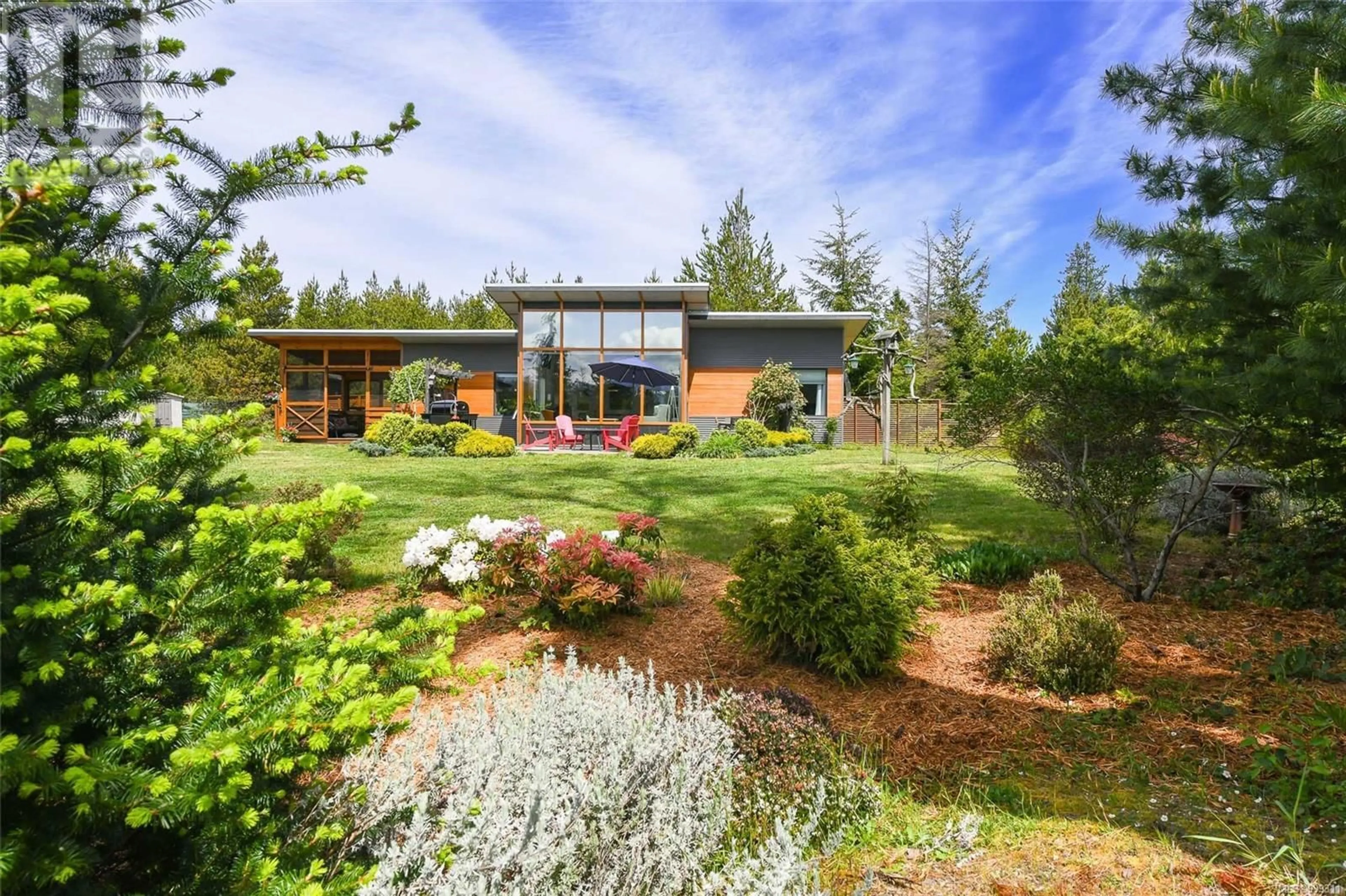 Patio, unknown for 4131 PINECREST ROAD, Denman Island British Columbia V0R1T0