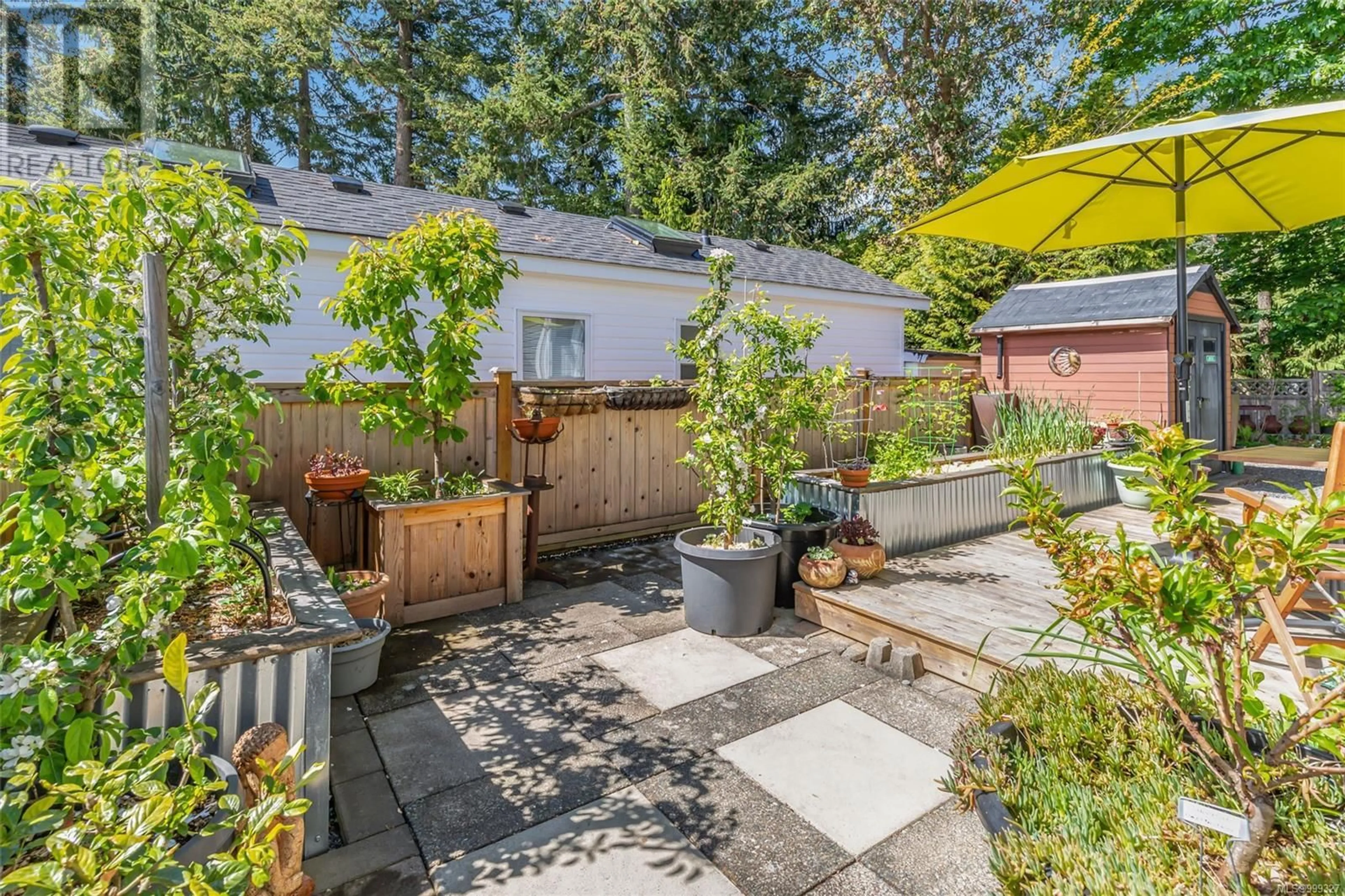 Patio, street for 144 - 1110 WOSS LAKE DRIVE, Nanaimo British Columbia V9R6X7