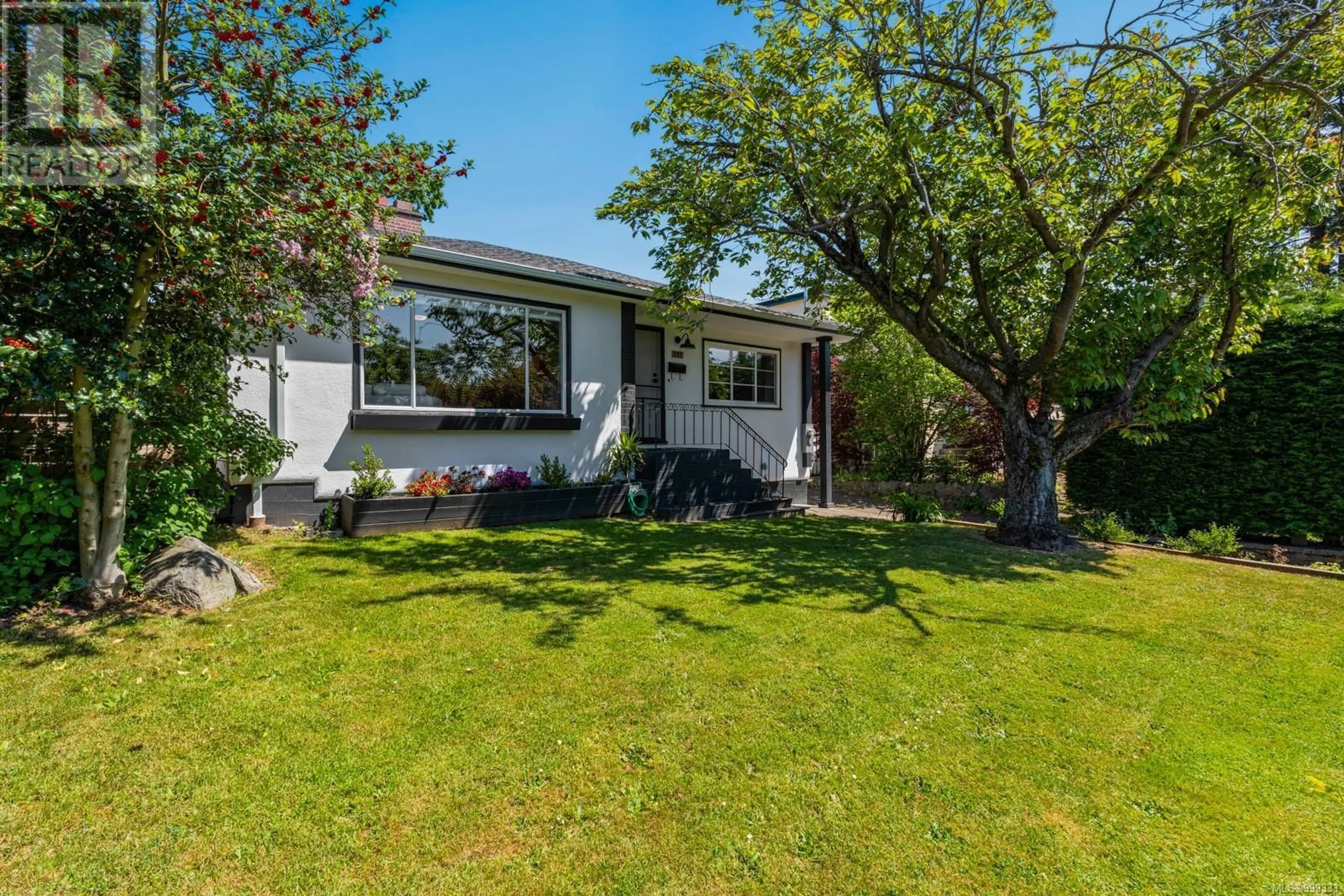Unknown for 727 CRAIGFLOWER ROAD, Victoria British Columbia V9A2W6