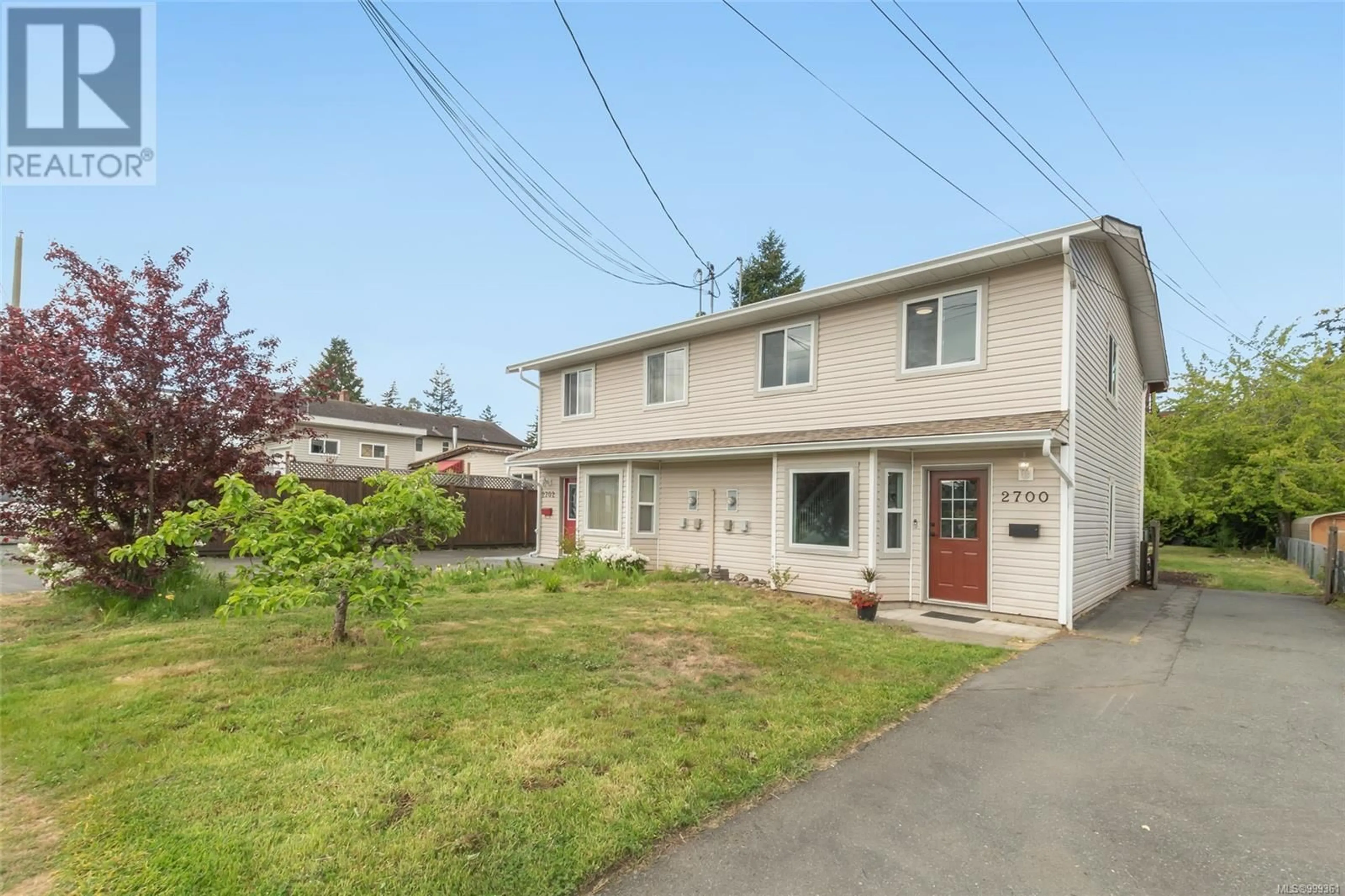 A pic from outside/outdoor area/front of a property/back of a property/a pic from drone, street for 2700 CLAUDE ROAD, Langford British Columbia V6B3T6