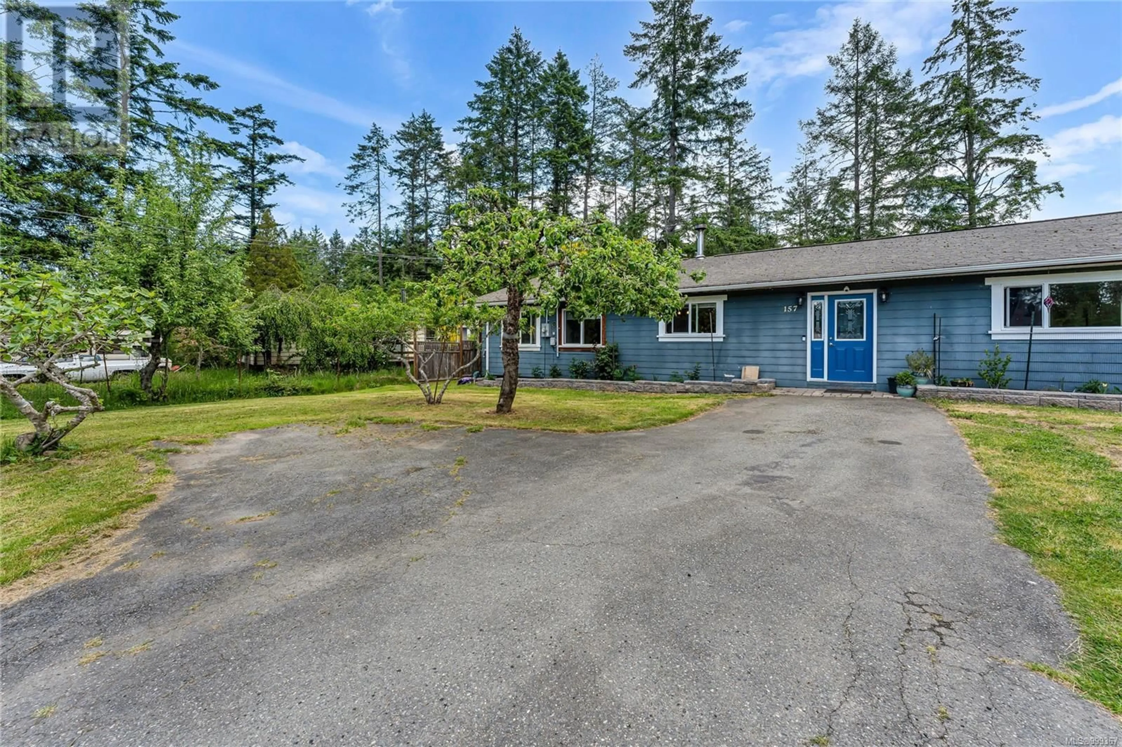 A pic from outside/outdoor area/front of a property/back of a property/a pic from drone, street for 157 MALIVIEW DRIVE, Salt Spring British Columbia V8K1B8