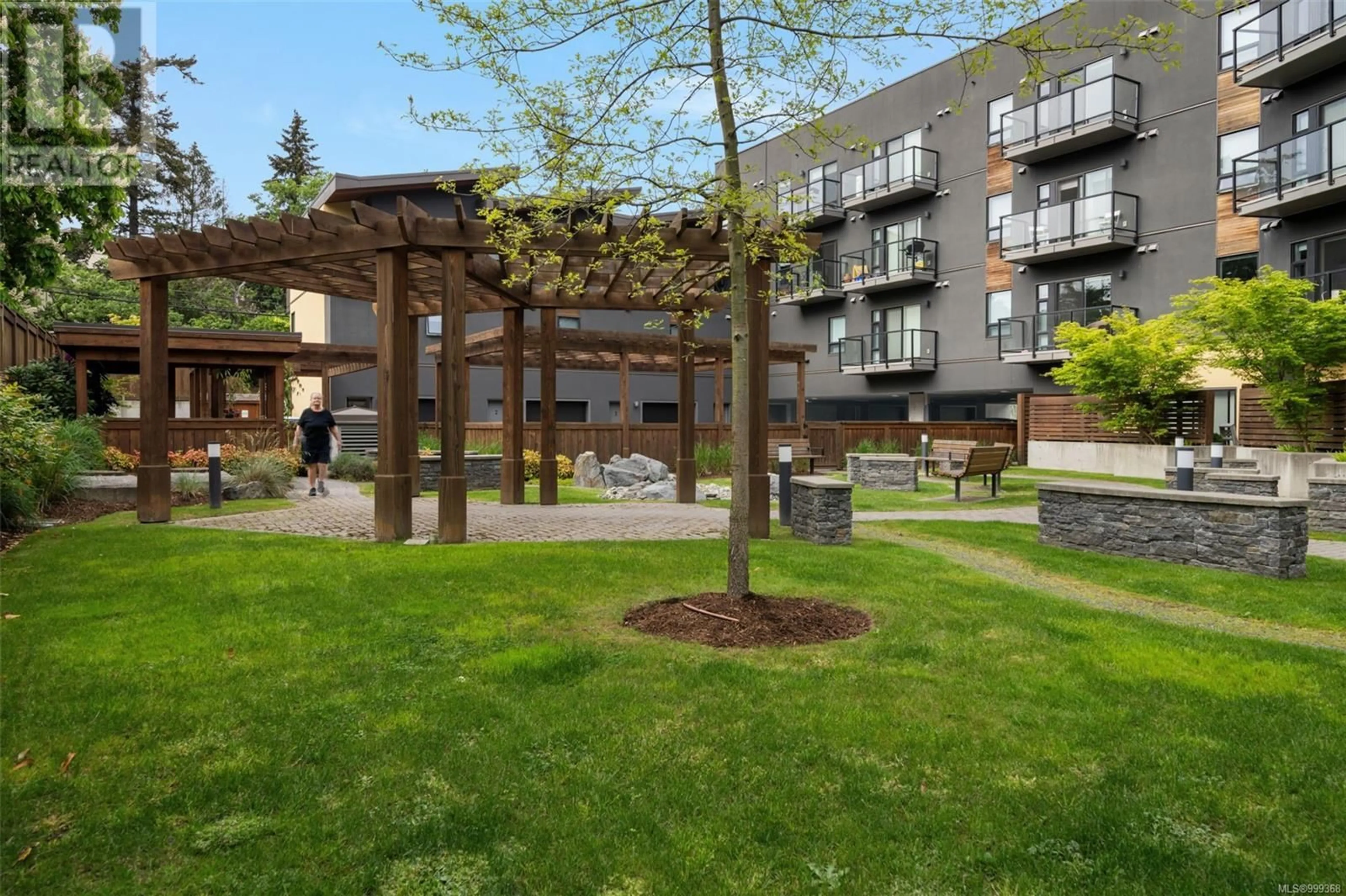 Patio, unknown for 207 - 991 MCKENZIE AVENUE, Saanich British Columbia V8X3G8