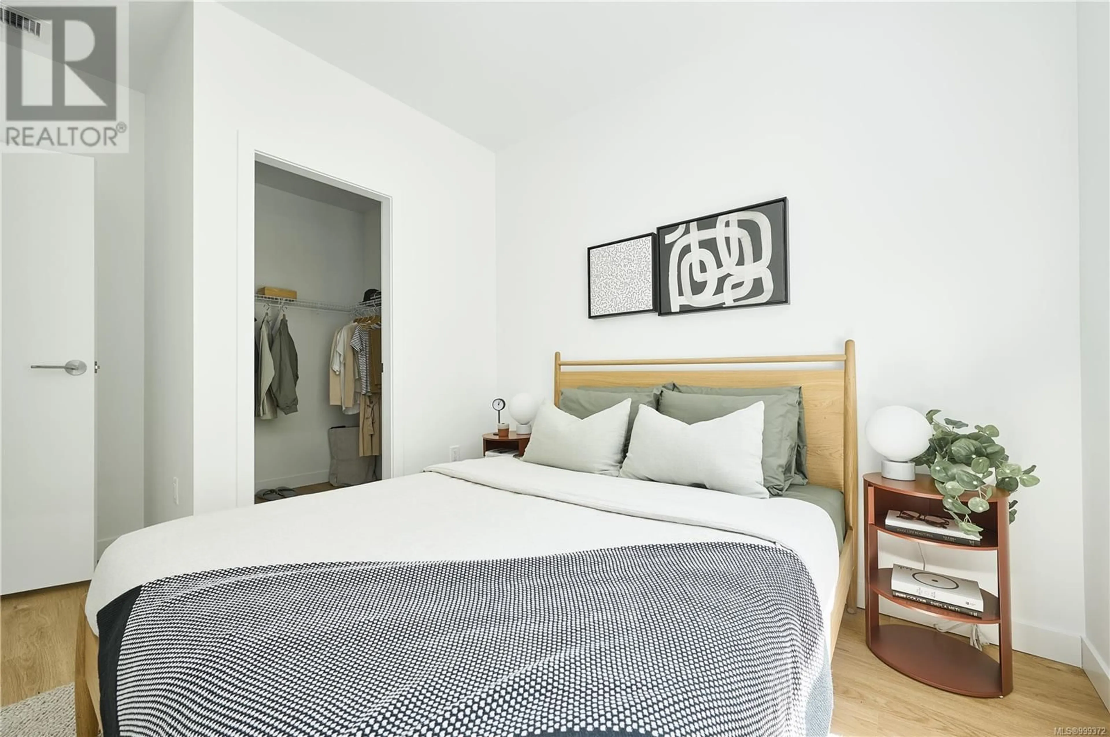 Bedroom with bed, unknown for 310 - 1115 JOHNSON STREET, Victoria British Columbia V8V3M9