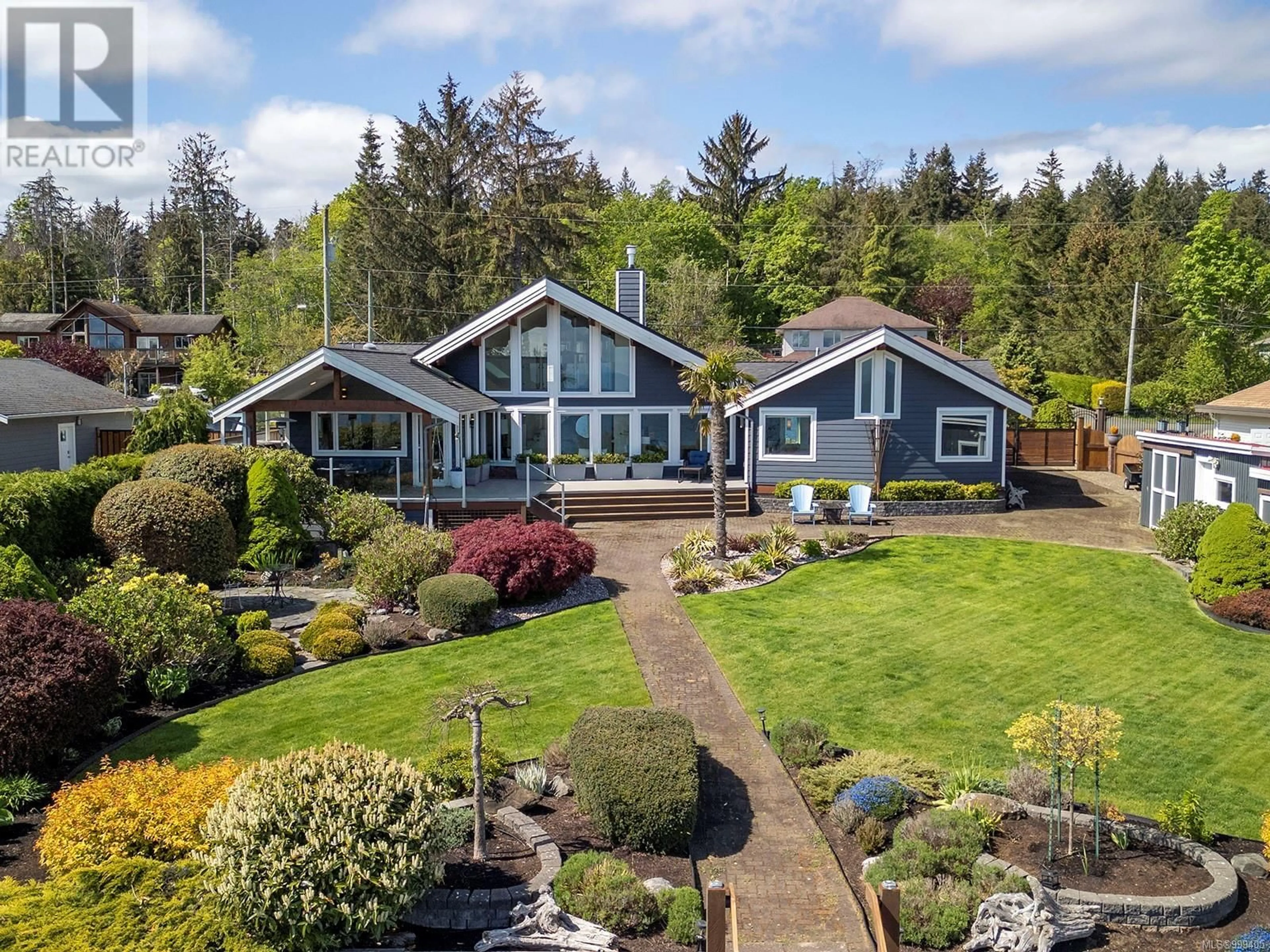 A pic from outside/outdoor area/front of a property/back of a property/a pic from drone, water/lake/river/ocean view for 6366 EAGLES DRIVE, Courtenay British Columbia V9J1V4