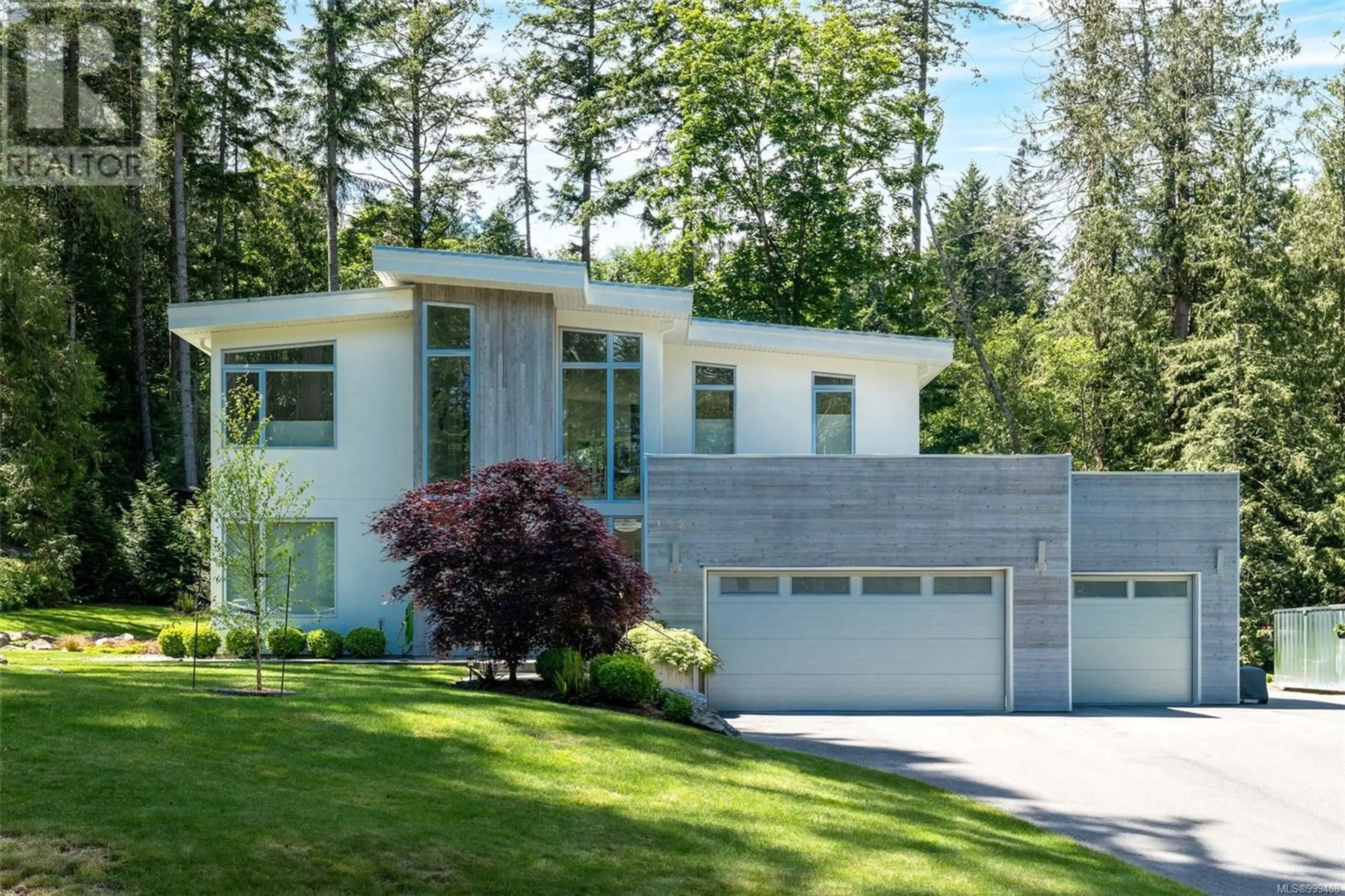 Home with vinyl exterior material, street for 1525 EAGLE WAY, North Saanich British Columbia V8L5S3