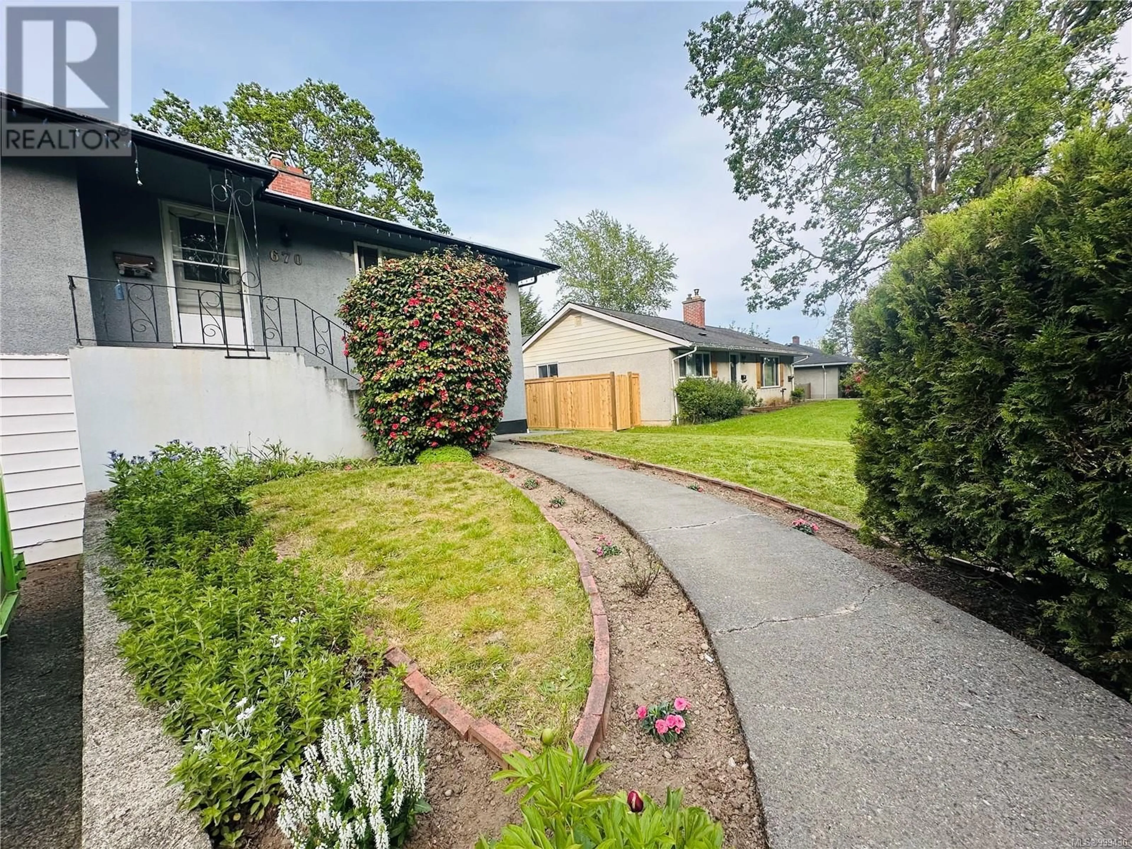 A pic from outside/outdoor area/front of a property/back of a property/a pic from drone, street for 670 BURNSIDE ROAD WEST, Saanich British Columbia V8Z1M8