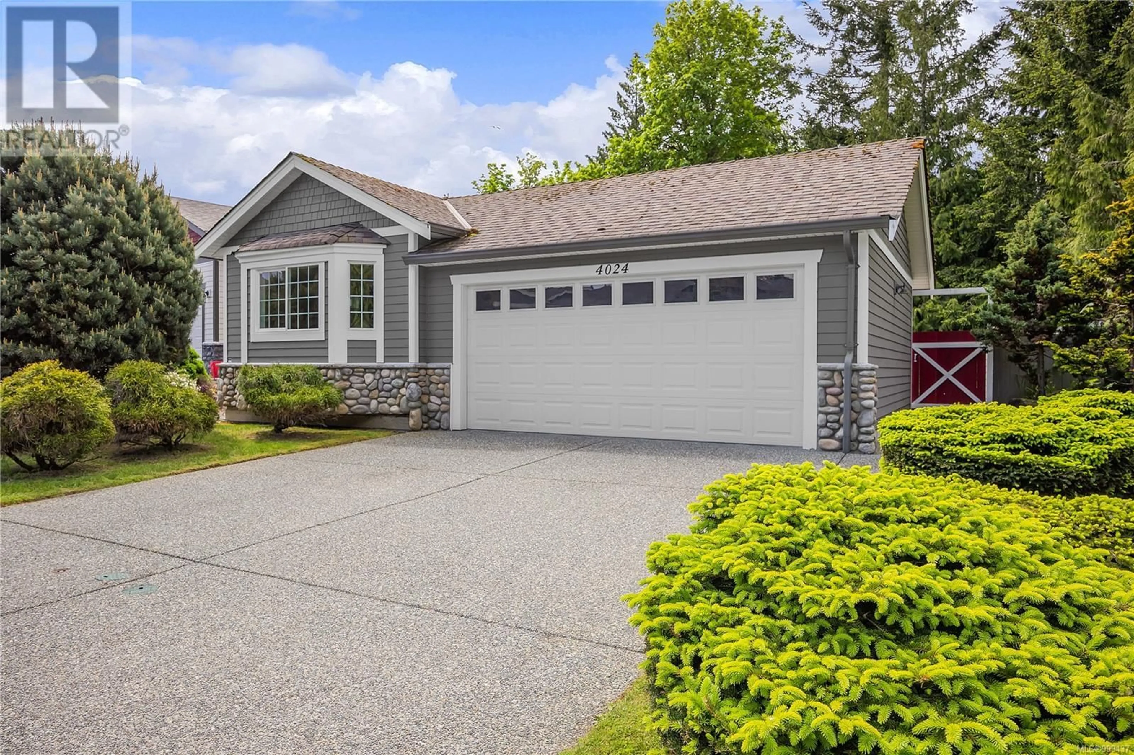 Home with vinyl exterior material, street for 4024 MAGNOLIA DRIVE, Nanaimo British Columbia V9T6B9